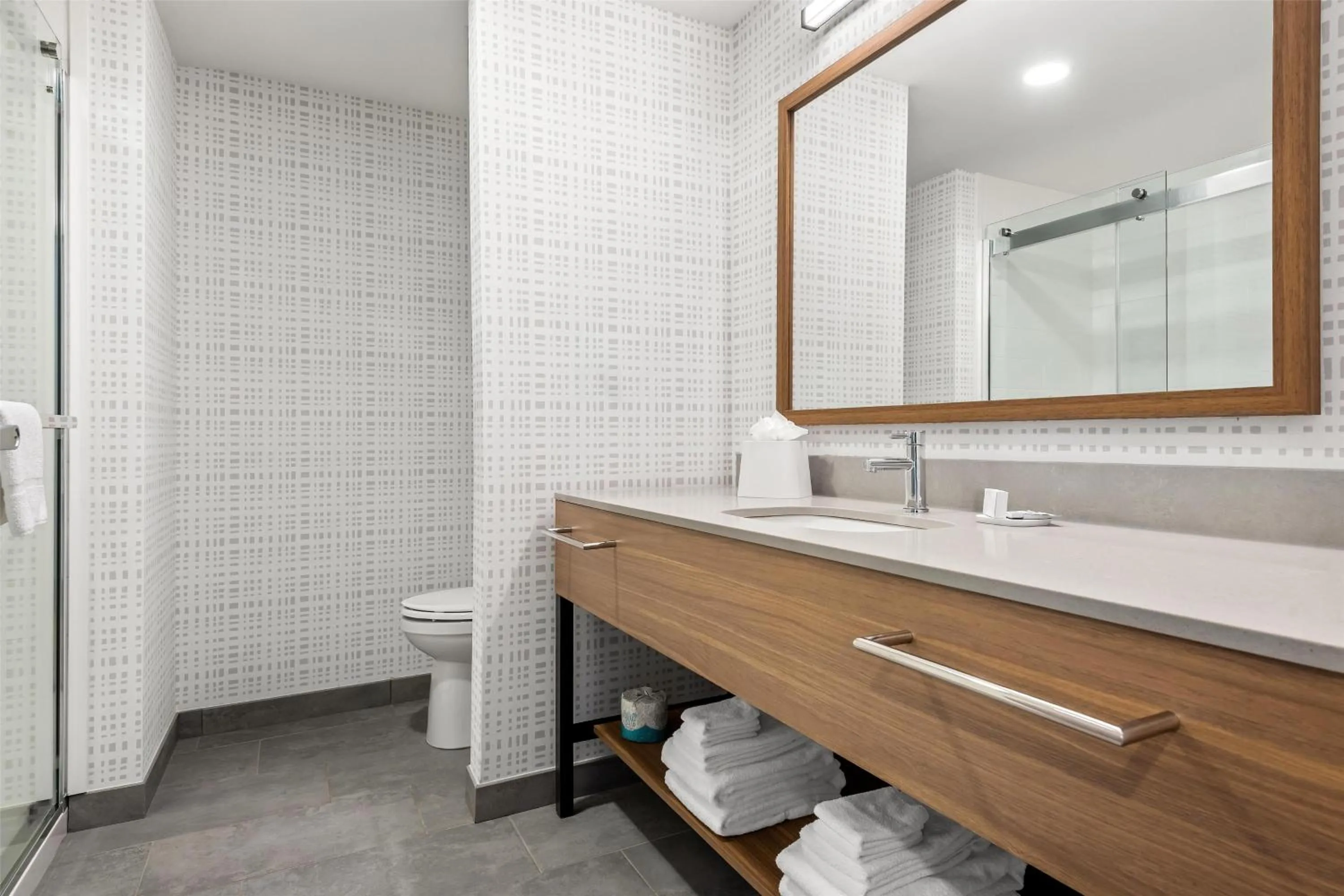 Bathroom in Hampton Inn & Suites Intercourse, Pa