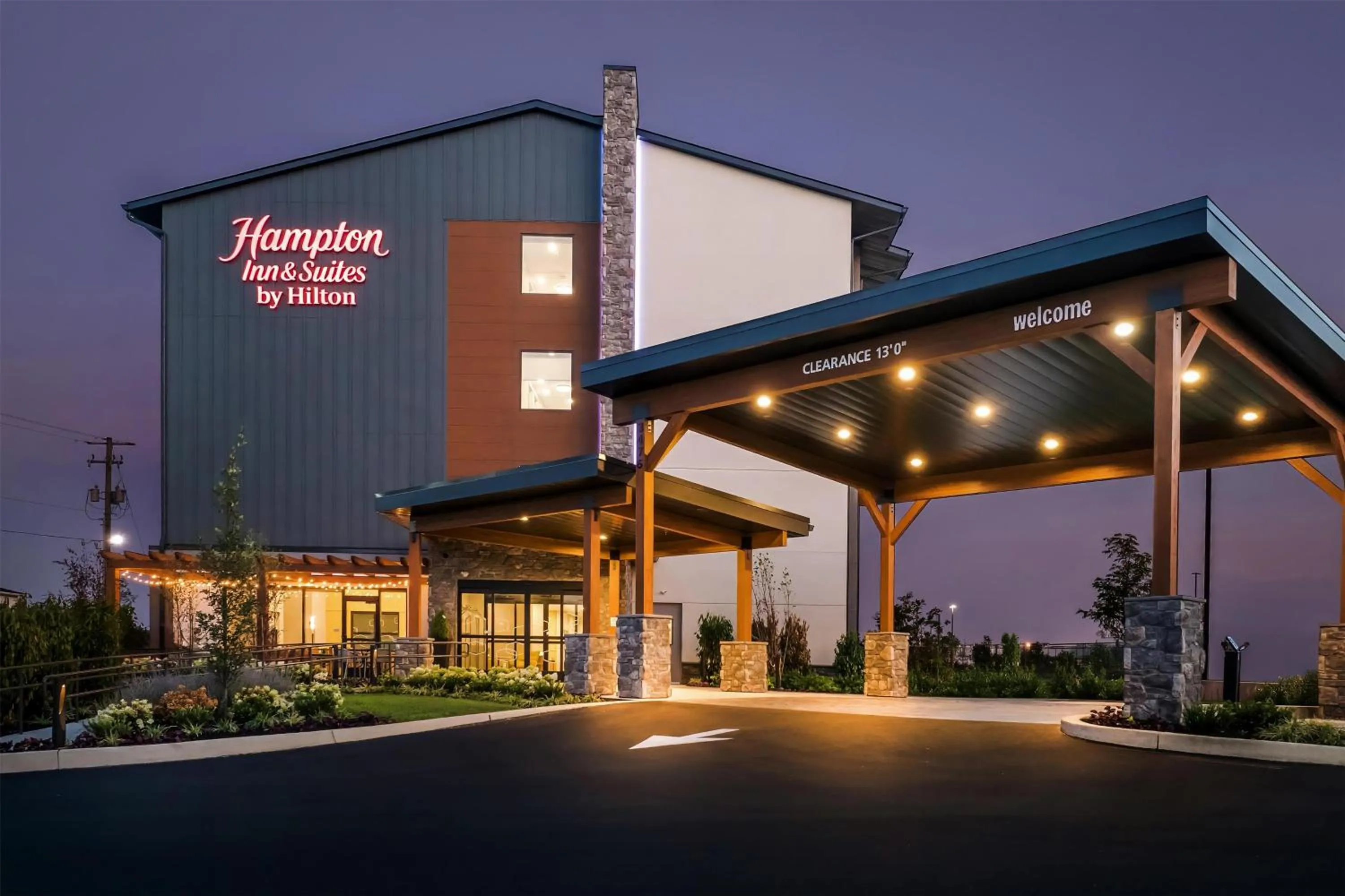Property building in Hampton Inn & Suites Intercourse, Pa