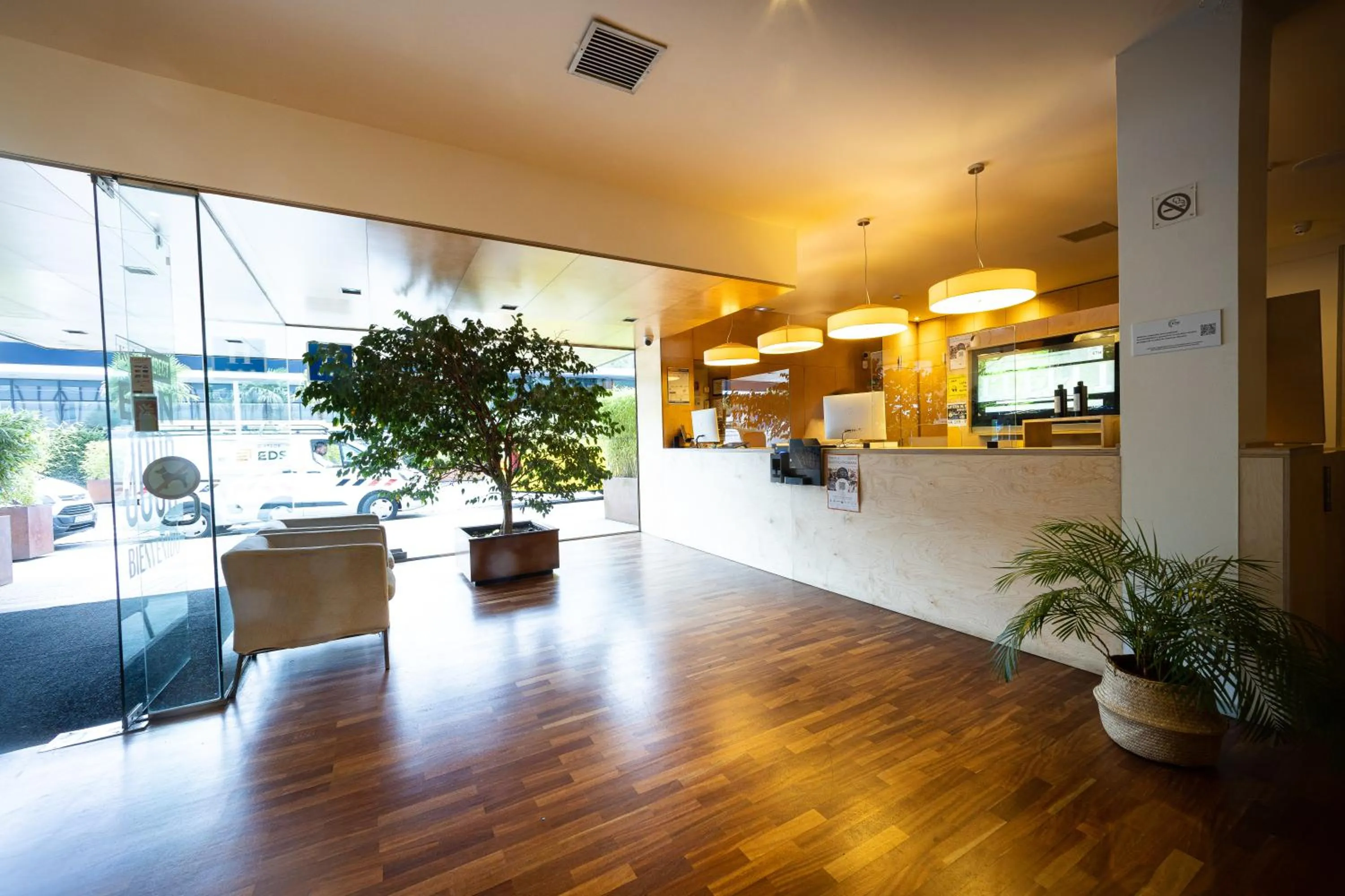 Lobby or reception in ETH Irún