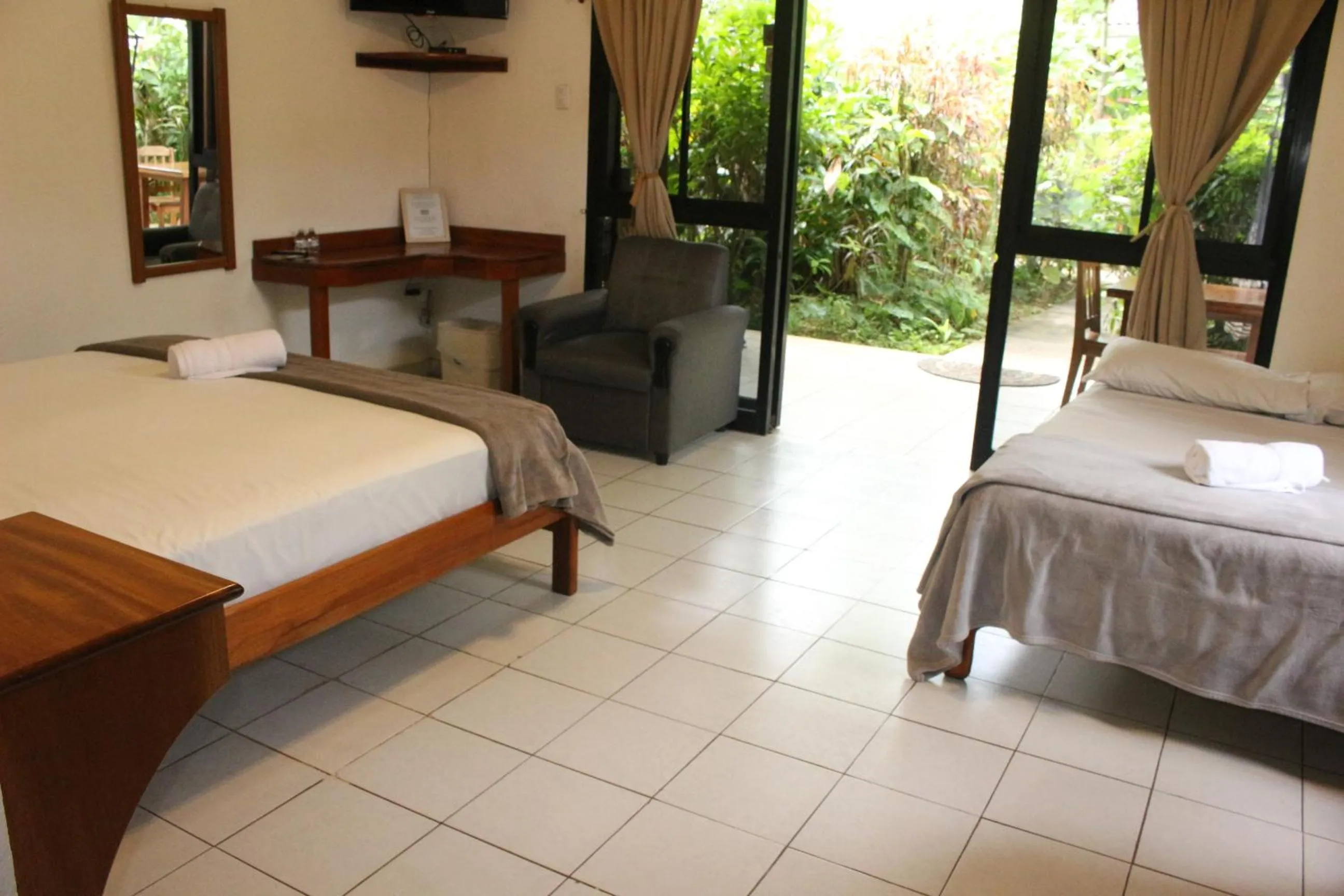 Bedroom, Bed in Hotel Colinas del Sol