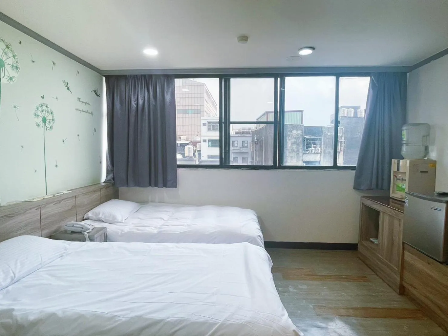 Photo of the whole room, Bed in A22 Wei Lu Hotel