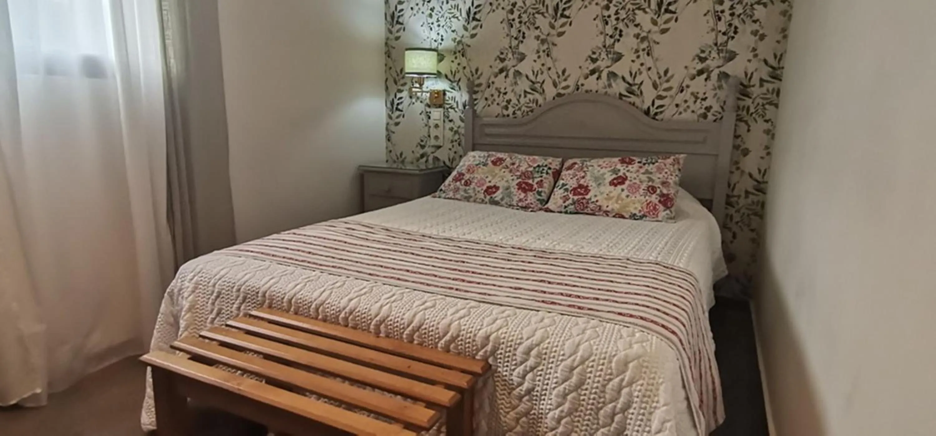 Photo of the whole room, Bed in Hotel Corona de Atarfe