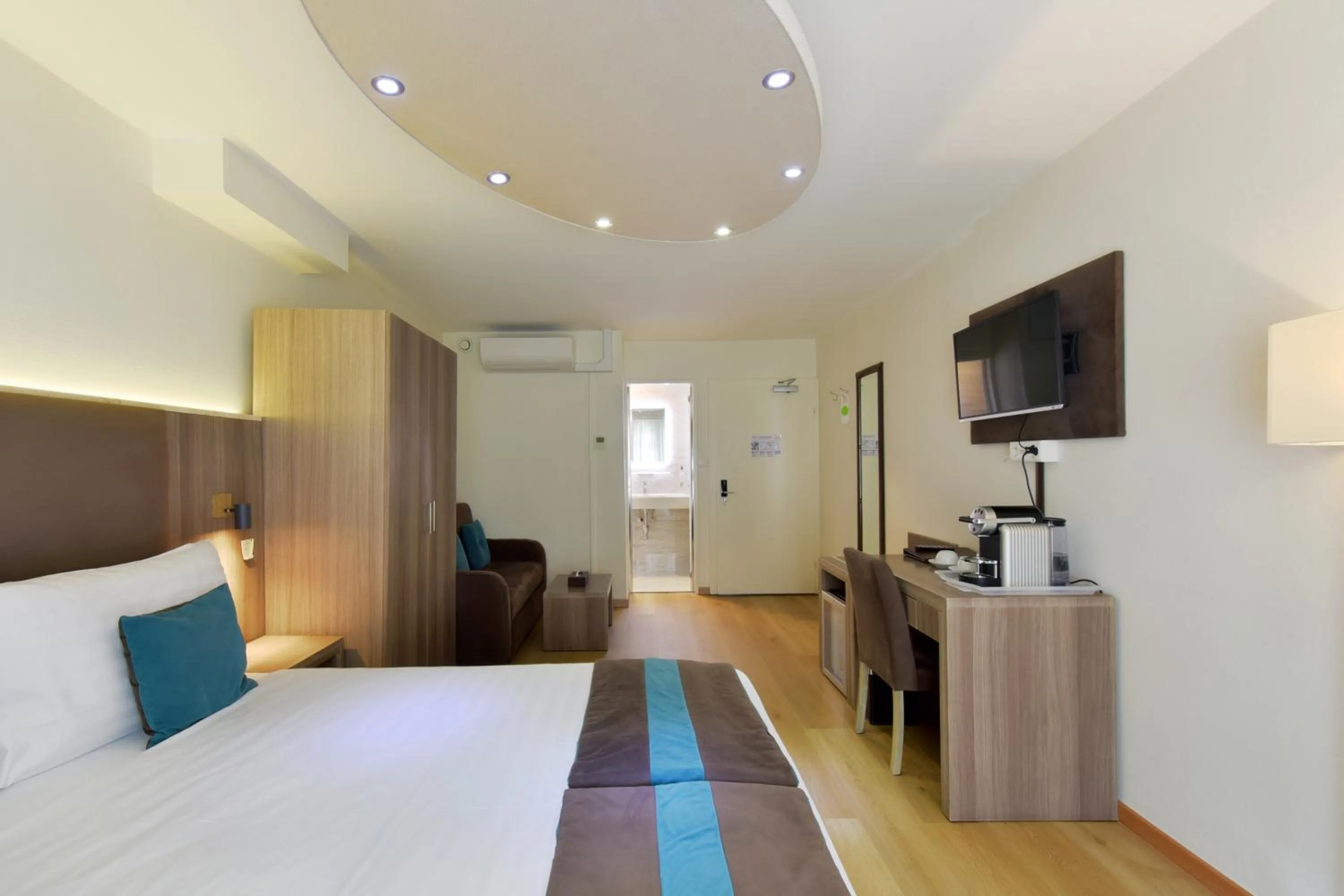 Bed in Hotel Rousseau