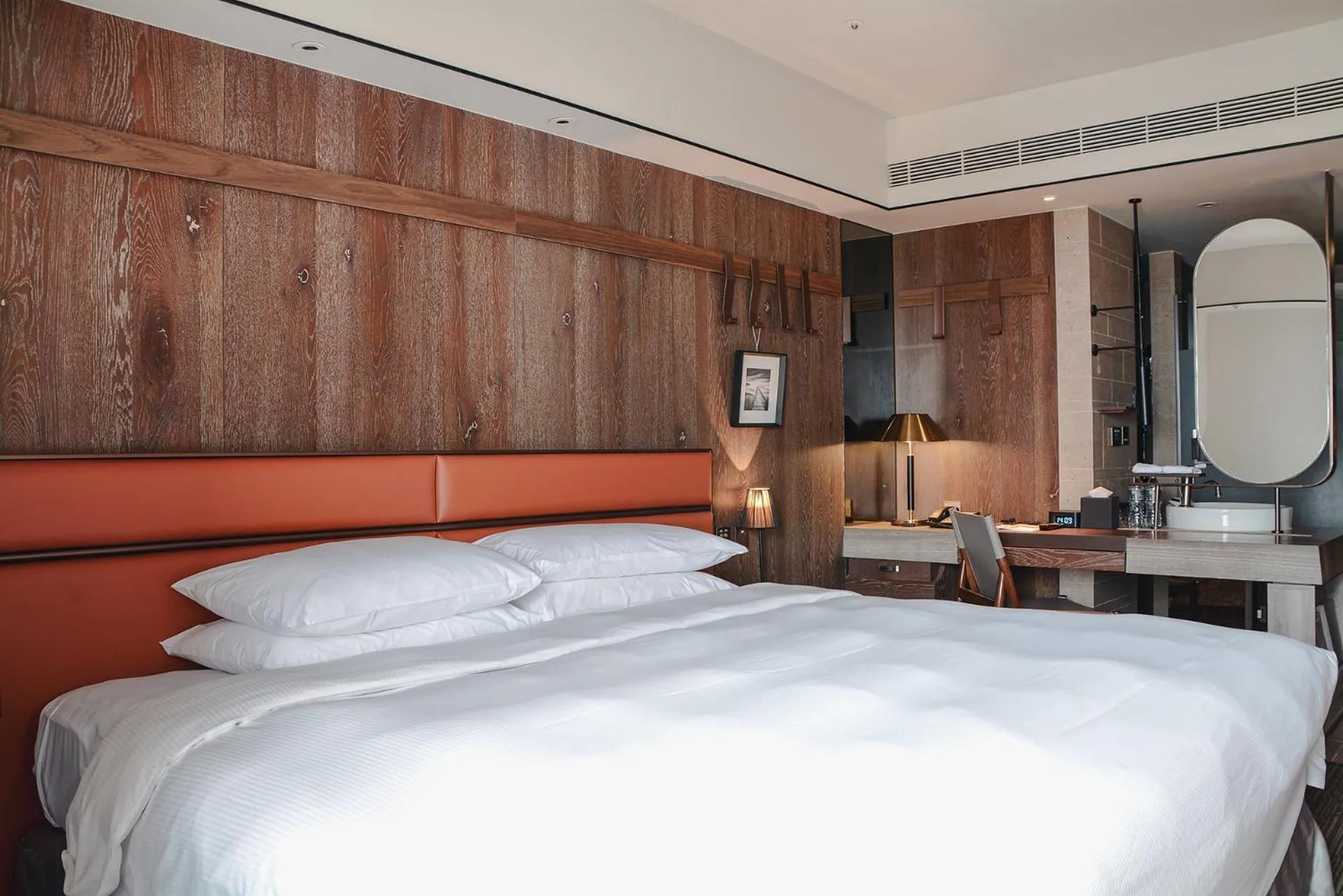 Photo of the whole room, Bed in Sheraton Taitung Hotel