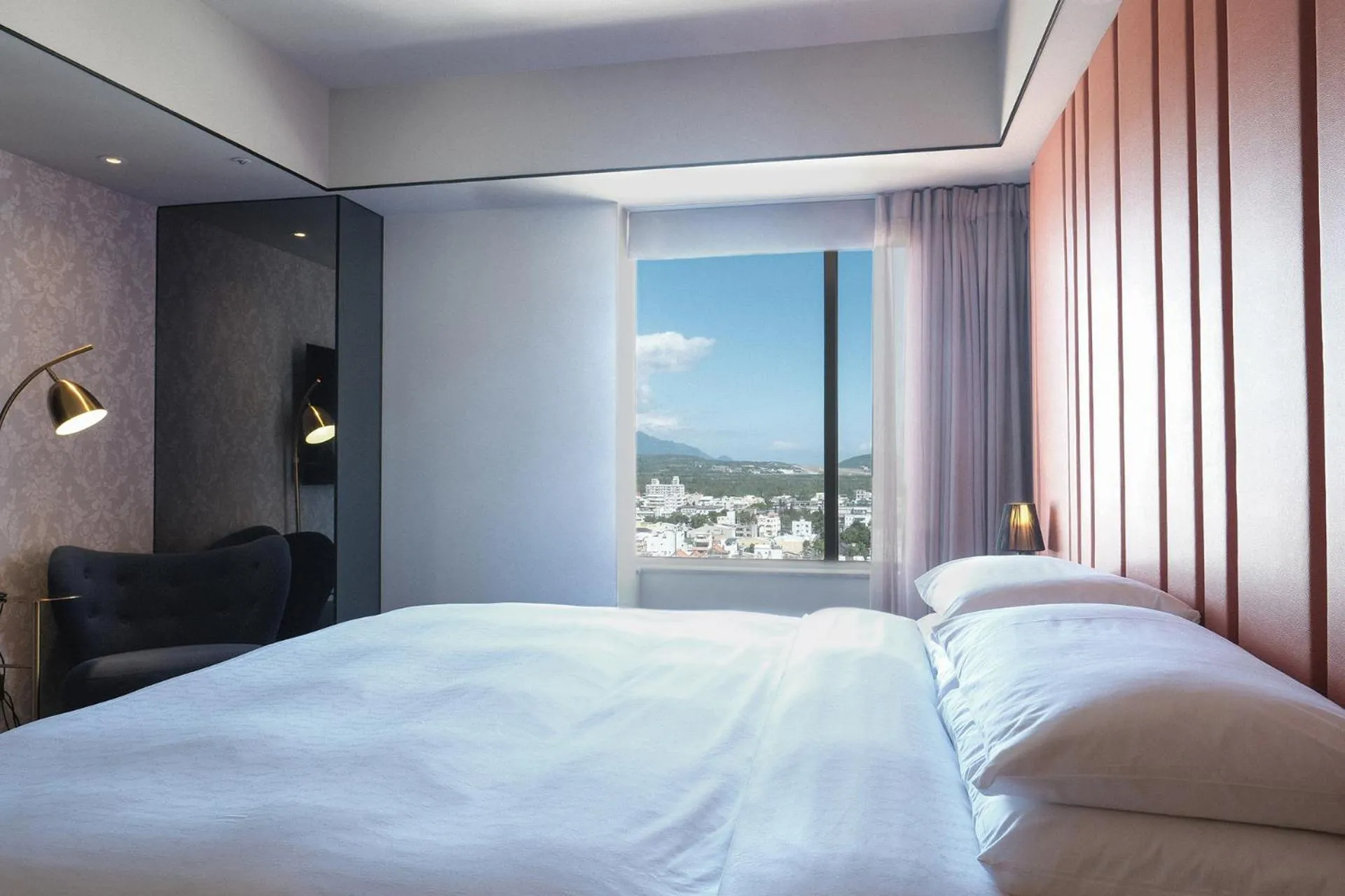 Photo of the whole room, Bed in Sheraton Taitung Hotel