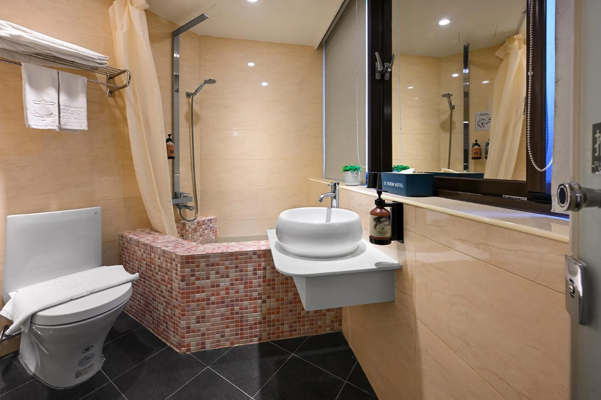 綺樂文旅 康定館 Le Room Hotel Kangding