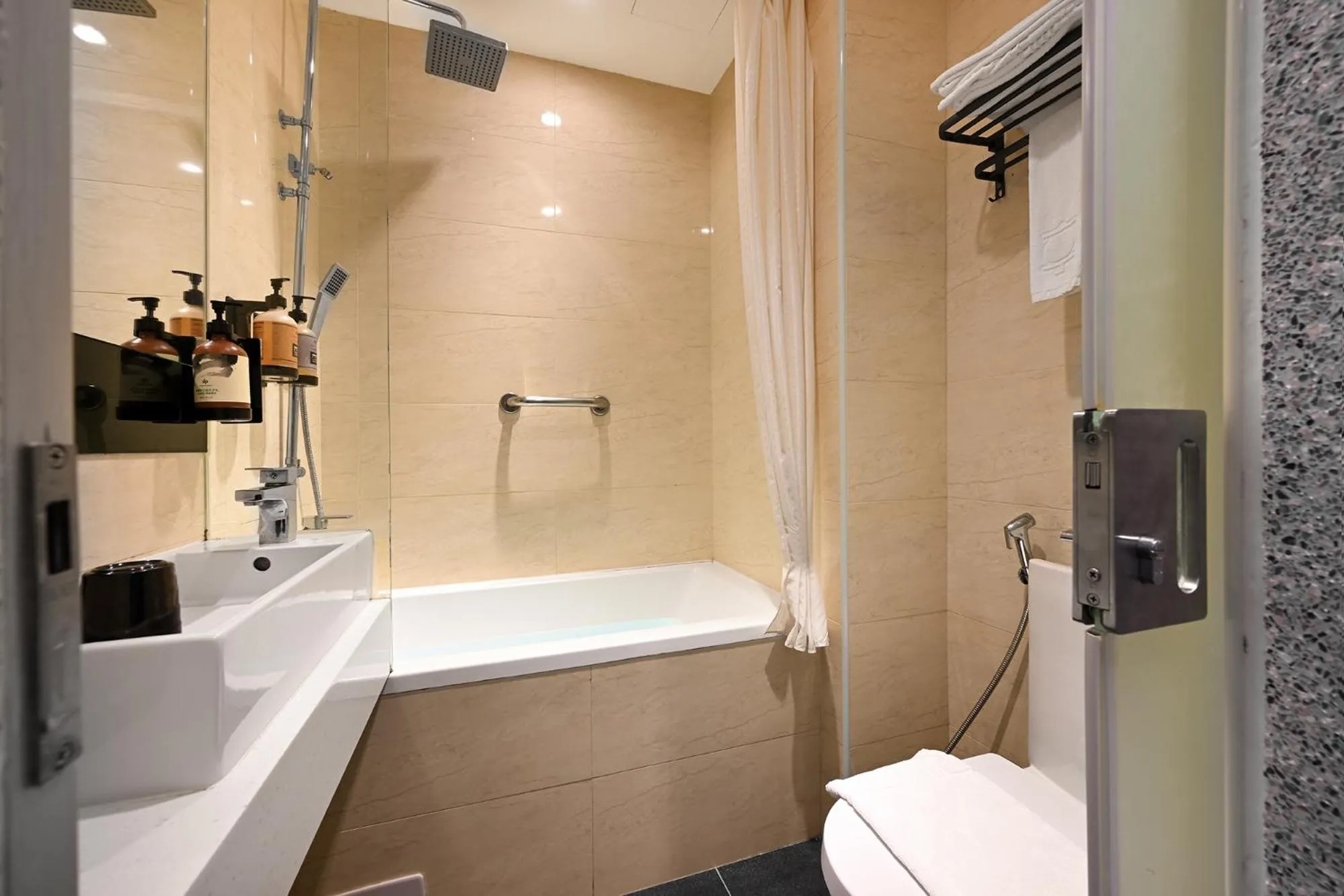 綺樂文旅 康定館 Le Room Hotel Kangding