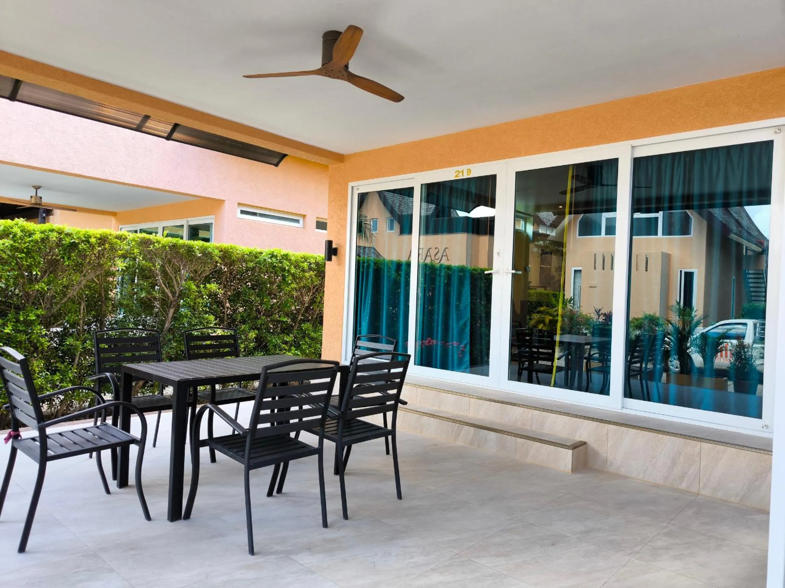 Patio in Siam Royal View Resort Apartments