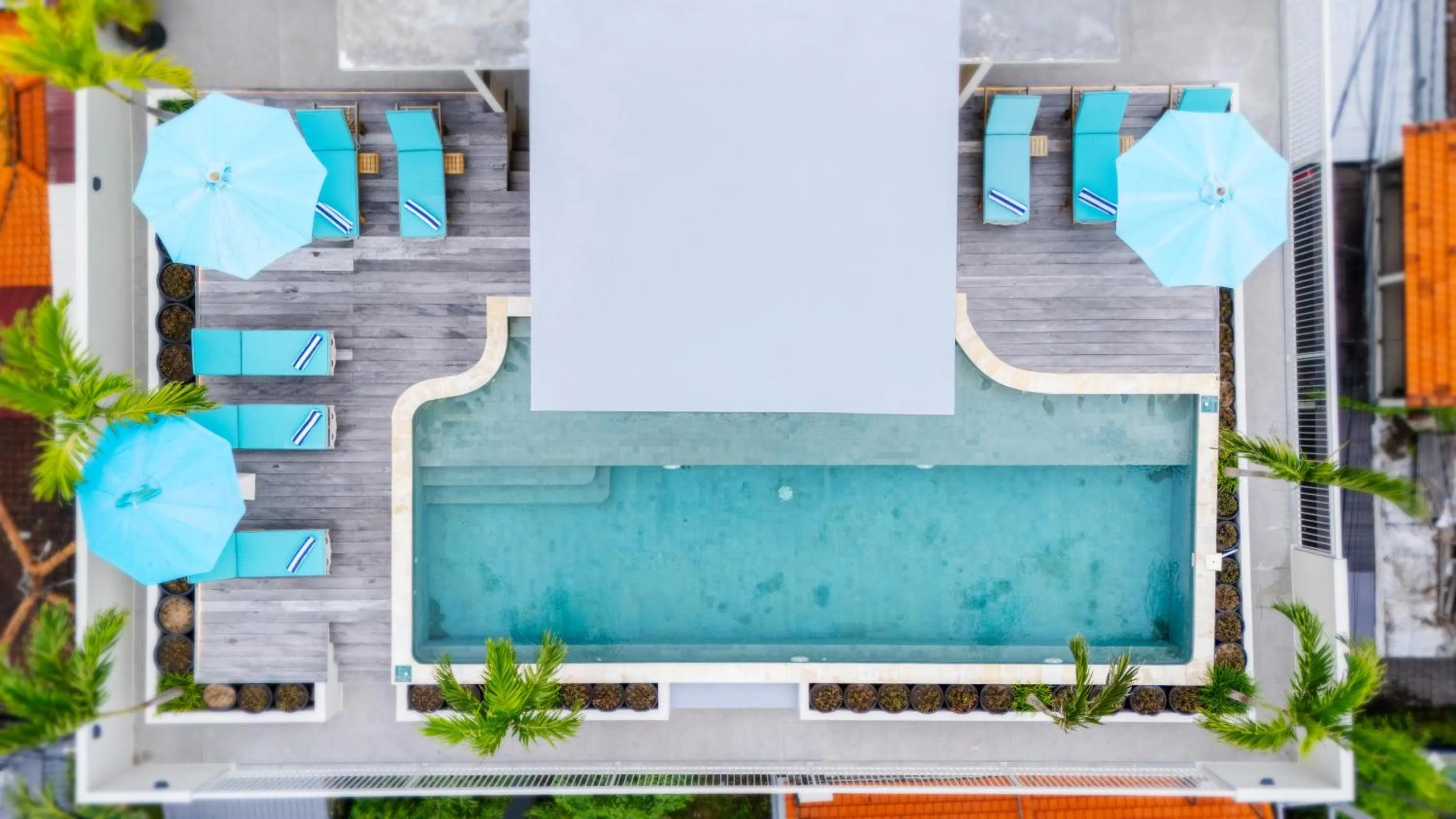 Day in Avanya Luxury Apartment