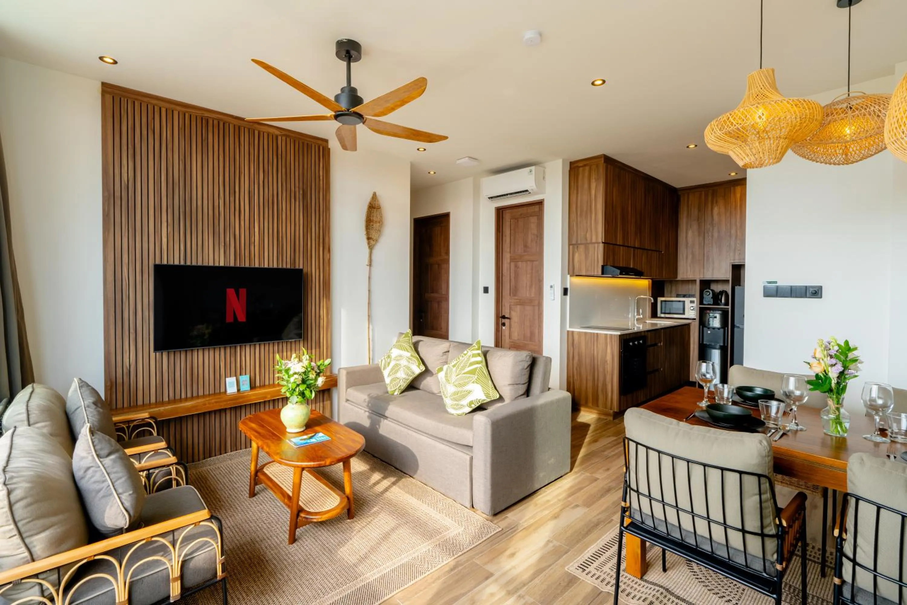 TV and multimedia in Avanya Luxury Apartment