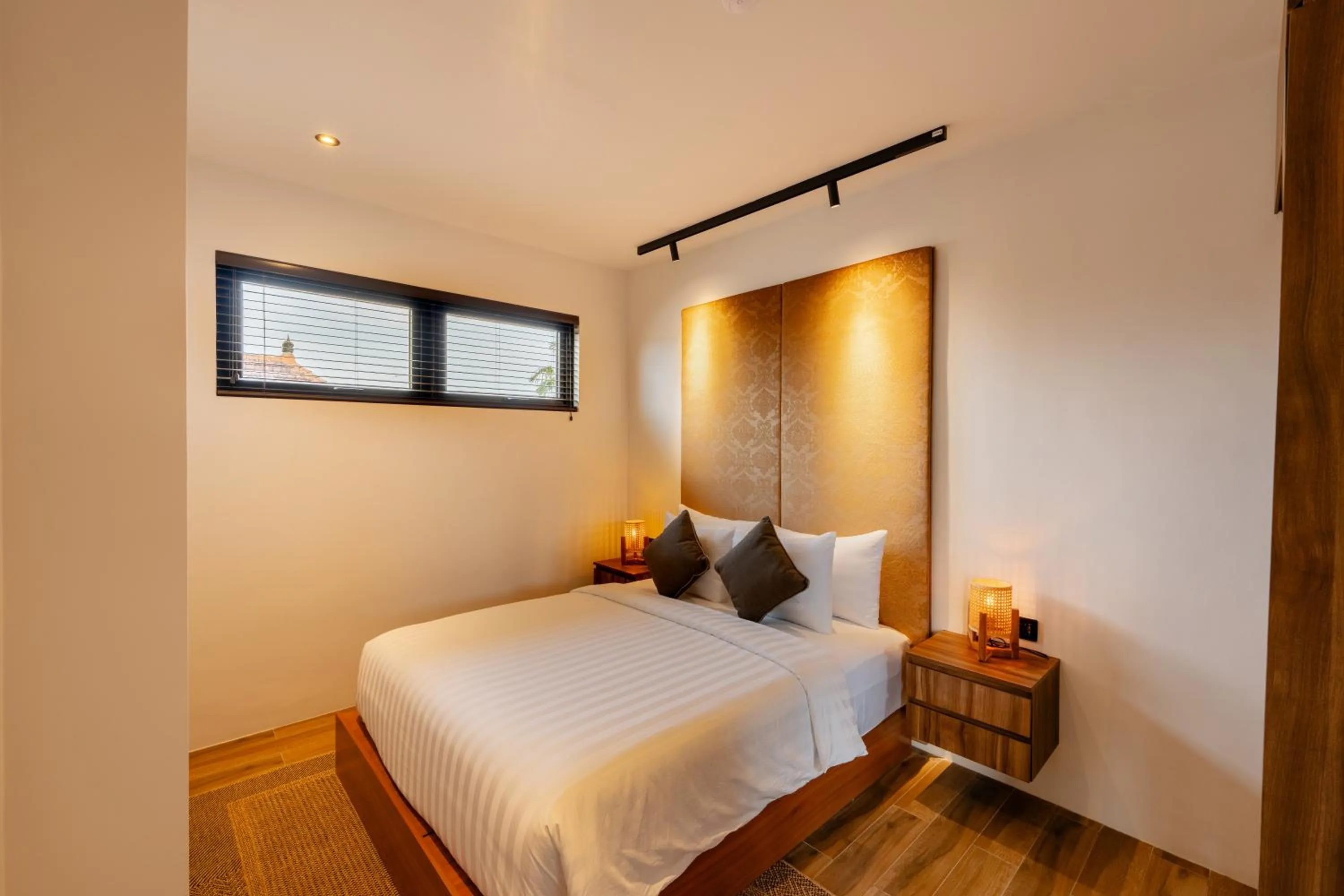 Bedroom, Bed in Avanya Luxury Apartment