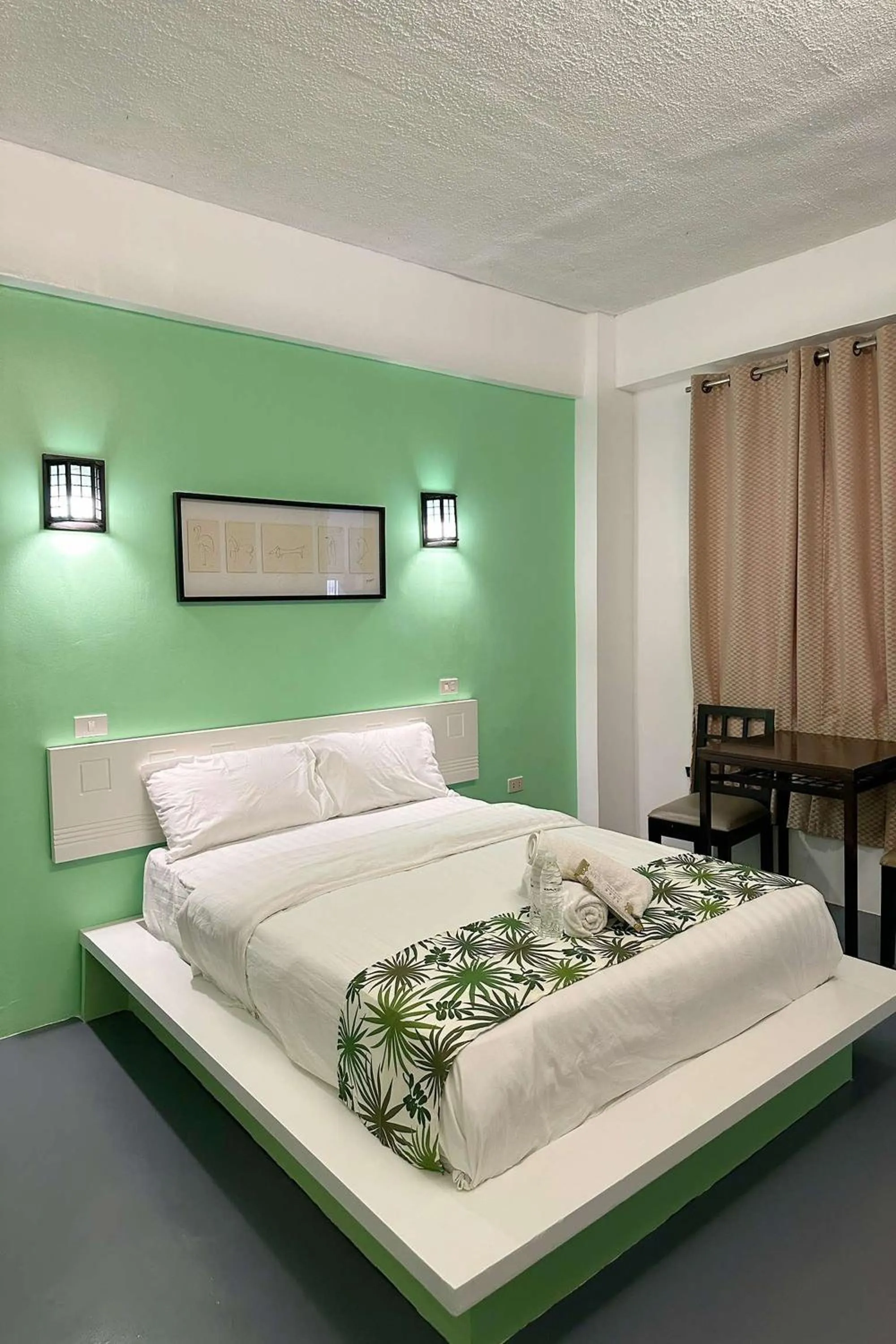 Bed in At The Pad Hotel and Resort