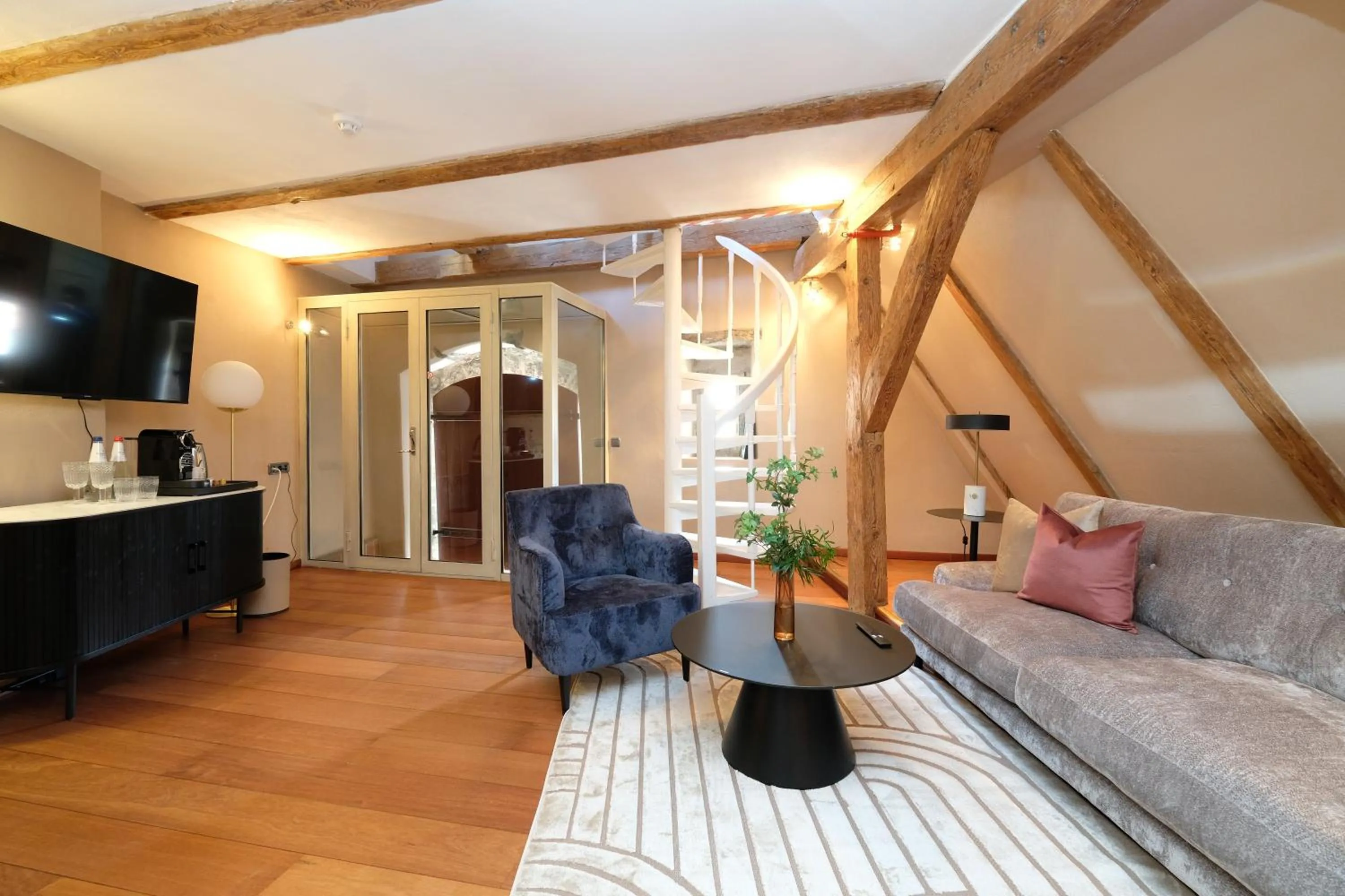 Living room in The Three Sisters Hotel