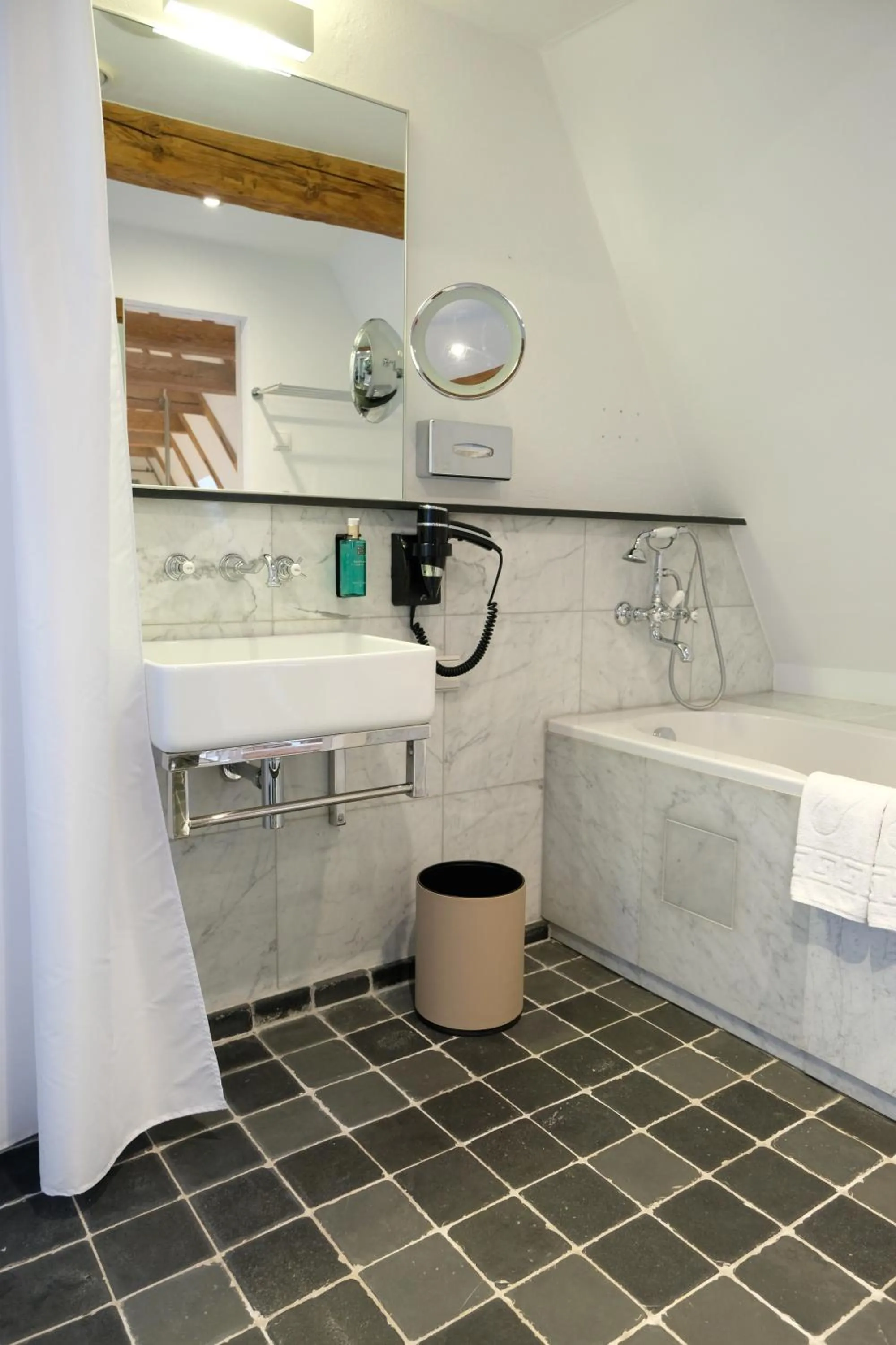 The Three Sisters Hotel