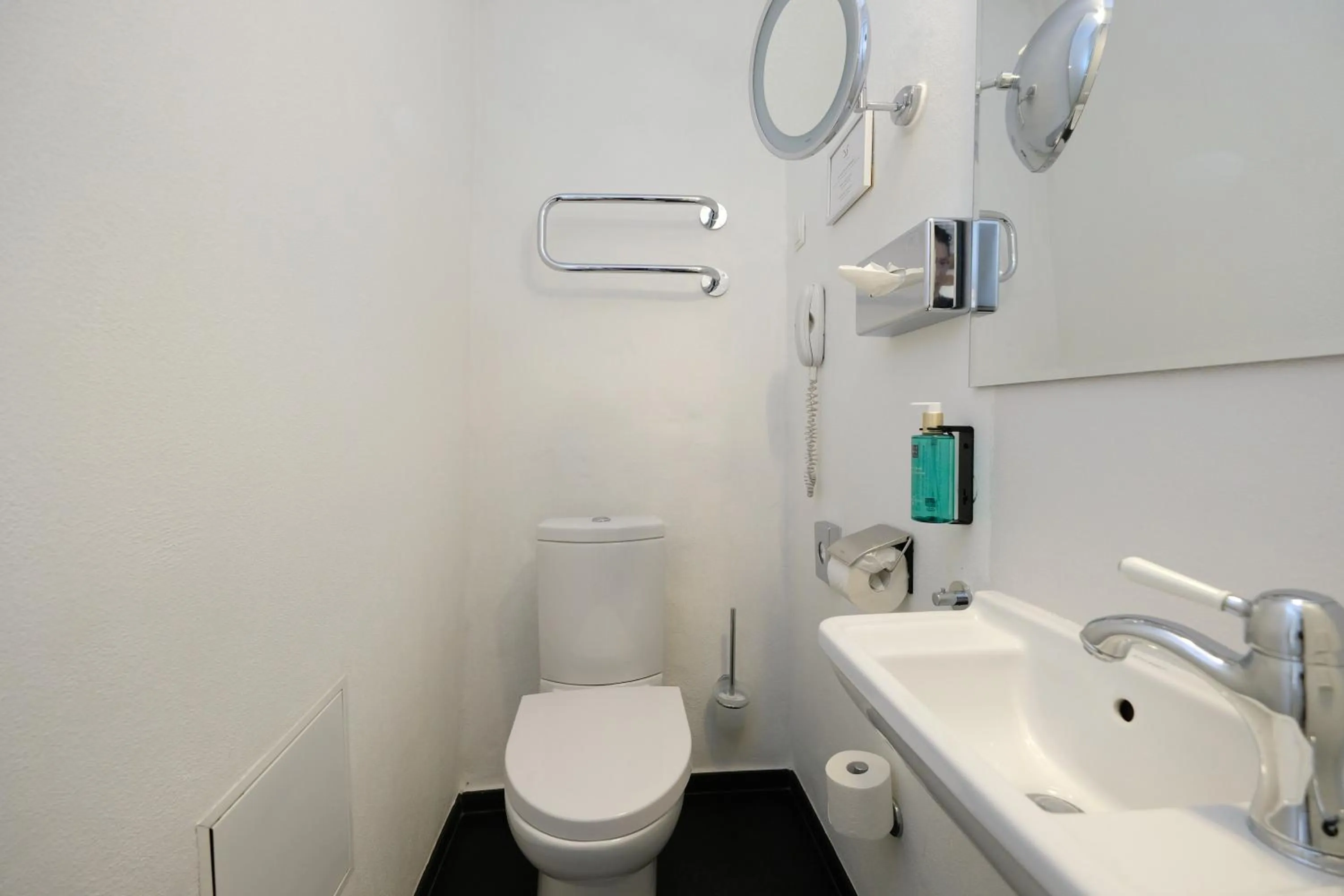 The Three Sisters Hotel