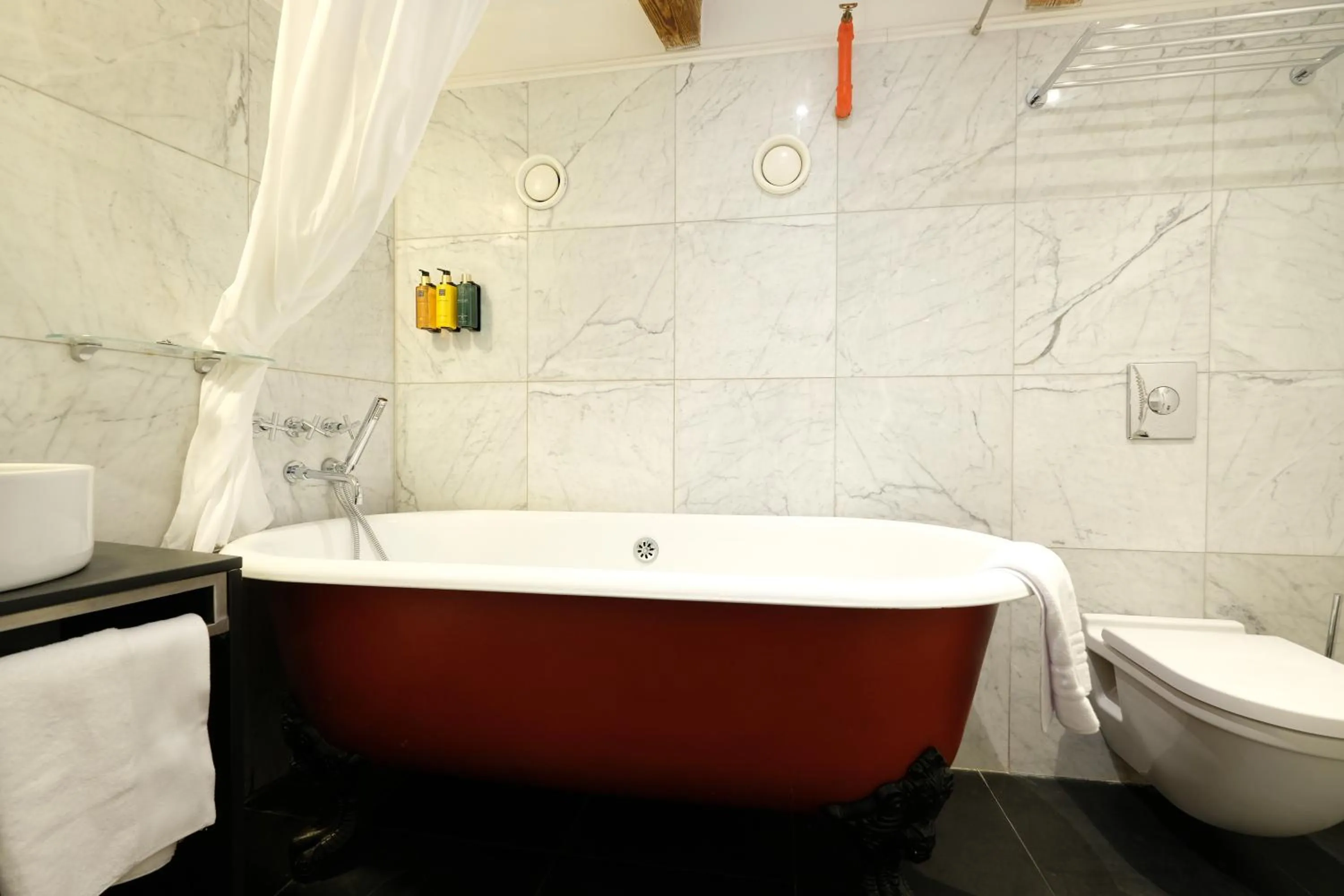 Bathroom in The Three Sisters Hotel