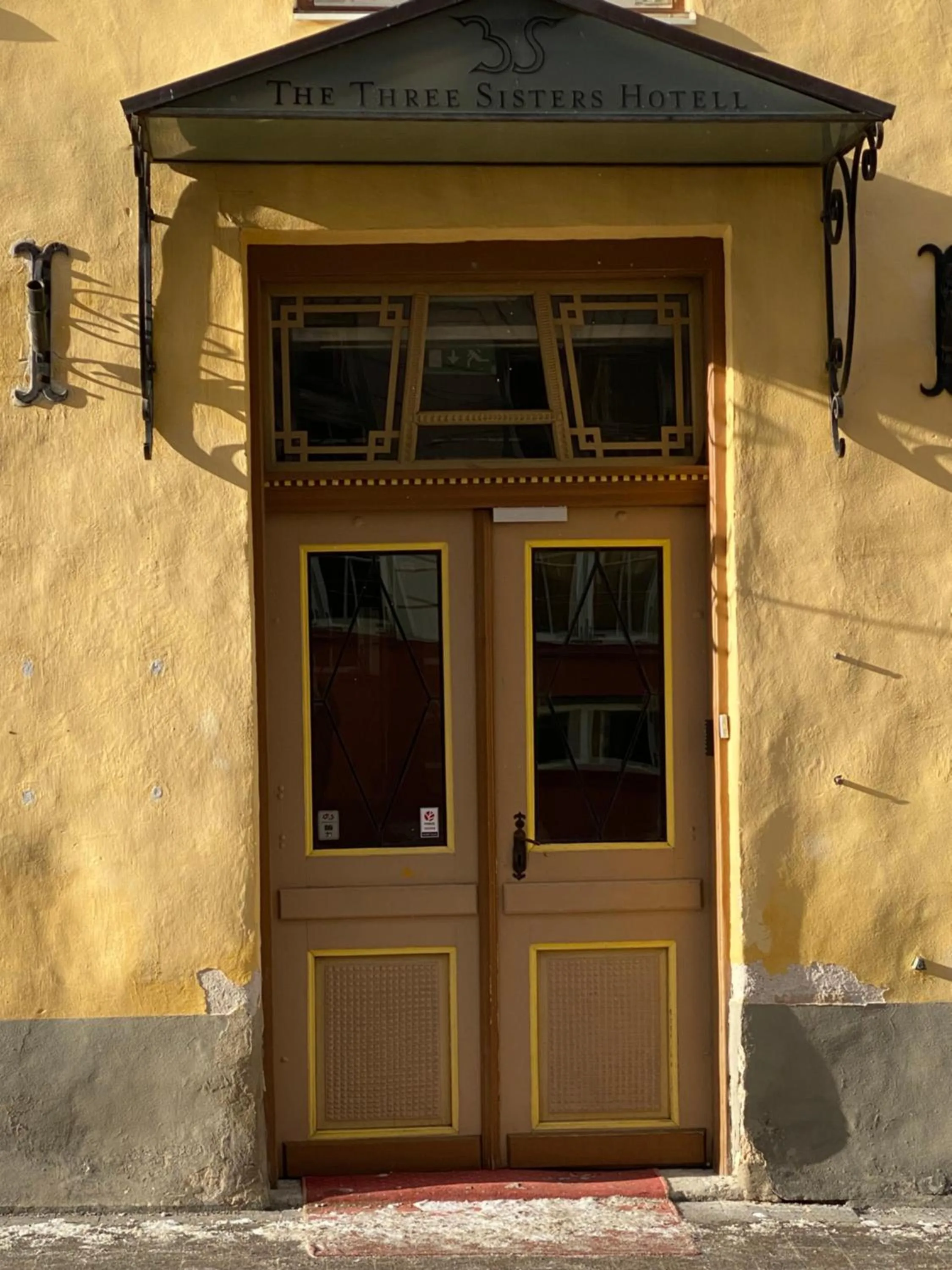 Facade/entrance in The Three Sisters Hotel