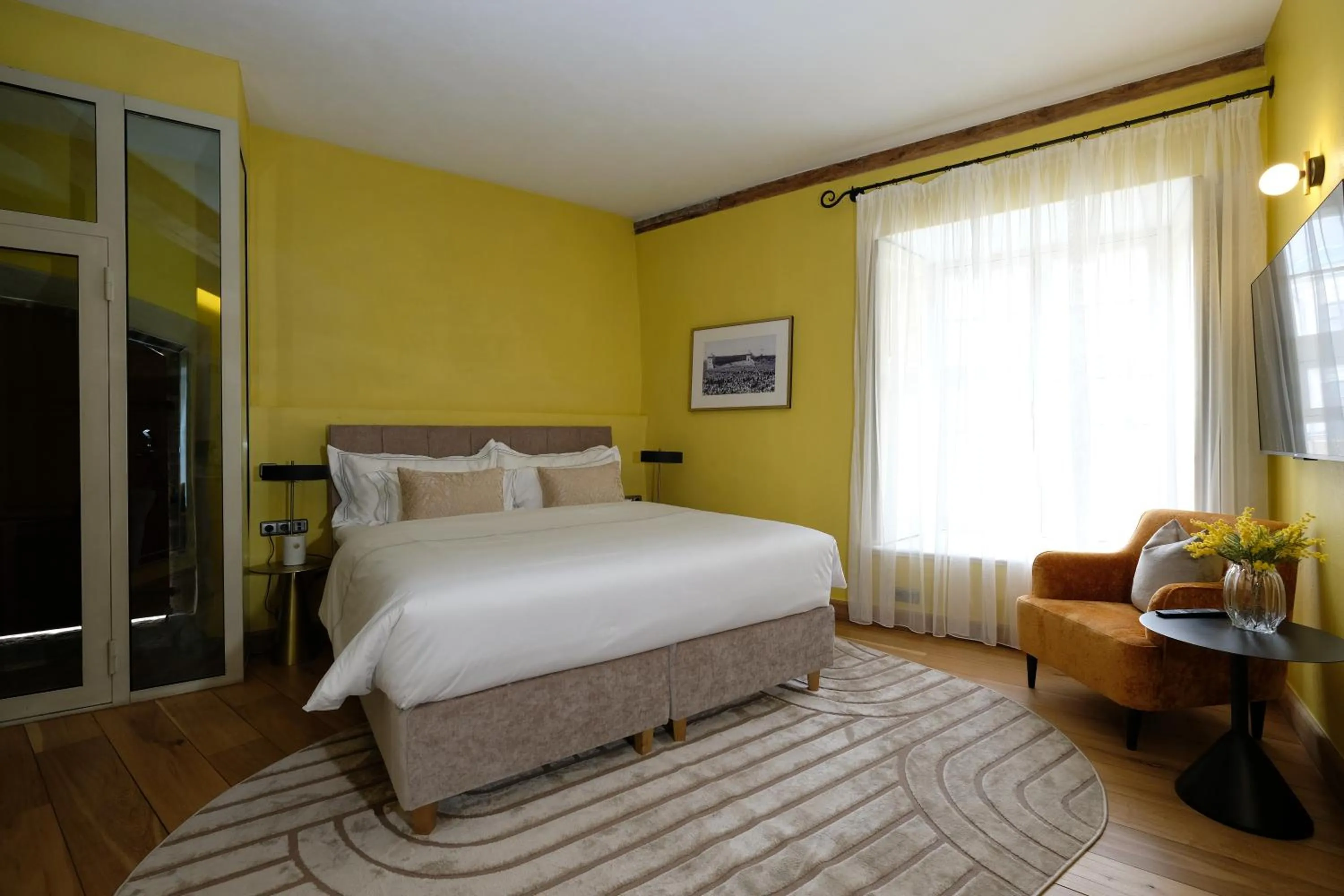 Bed in The Three Sisters Hotel