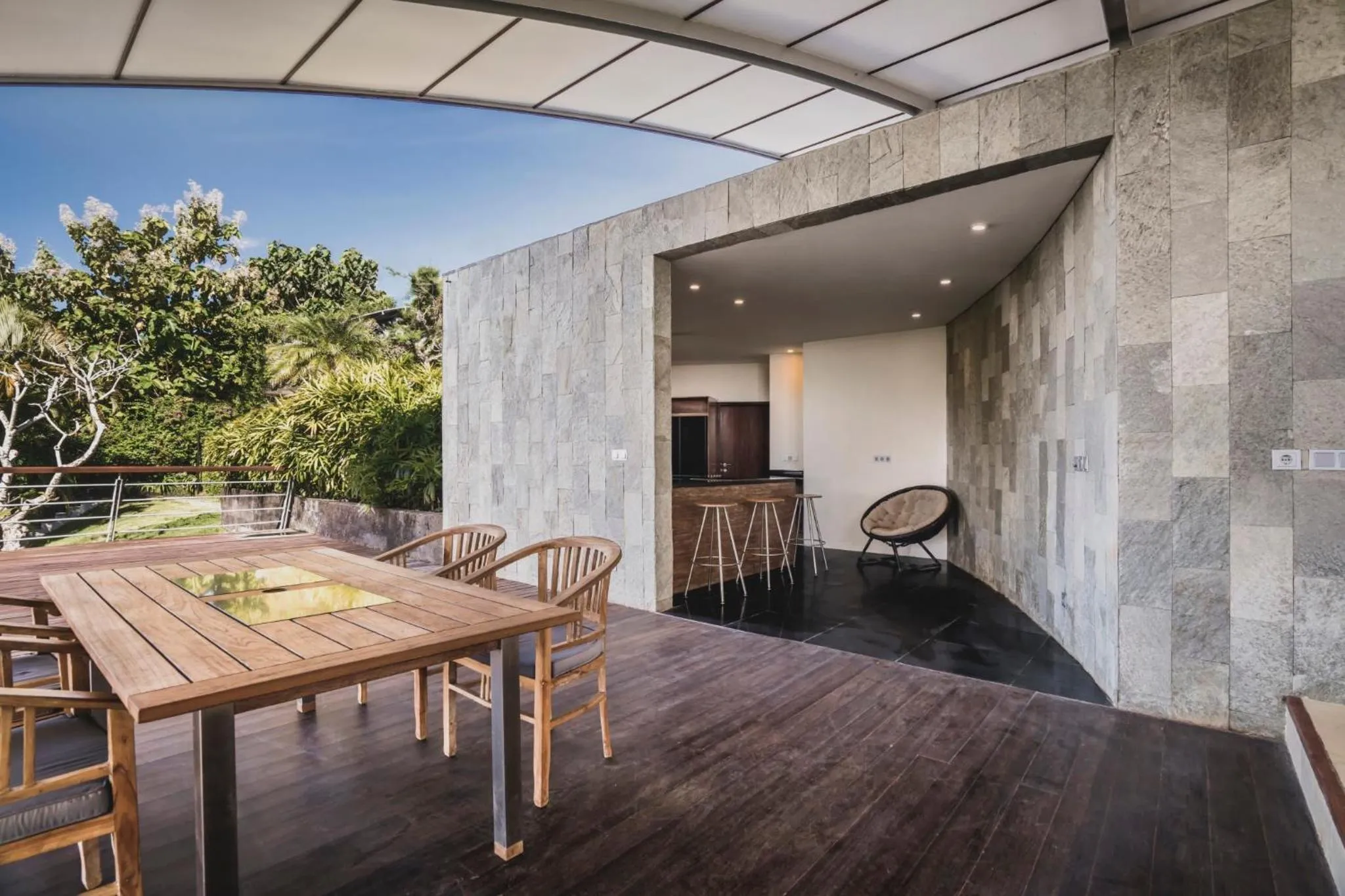 Lounge or bar in Seascape Resort & Spa Uluwatu by Ini Vie Hospitality