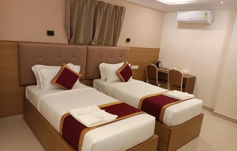Standard Twin Room - single occupancy in Hotel Hebron Suites