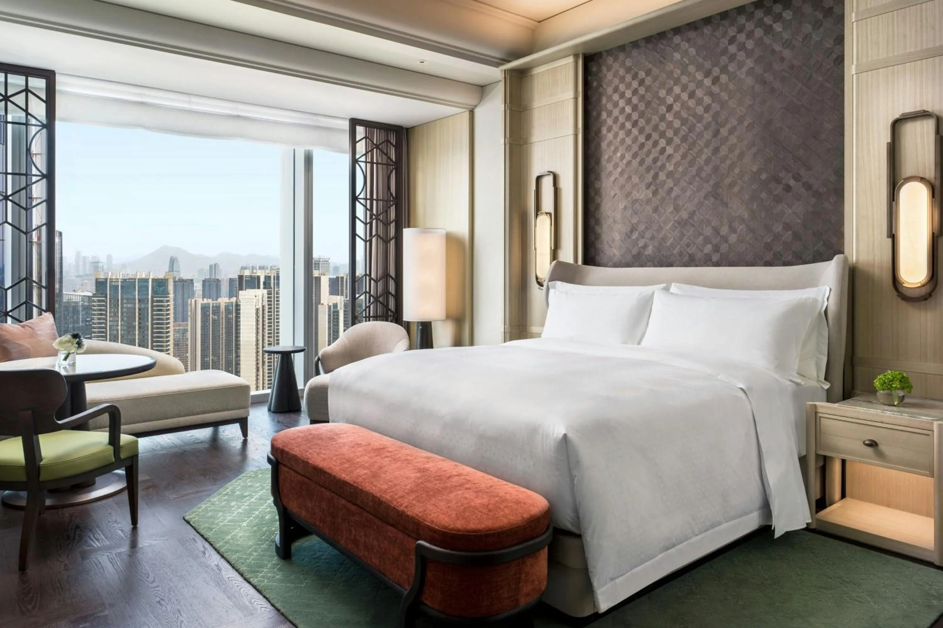 Photo of the whole room, Bed in The St. Regis Shenzhen Bao'an