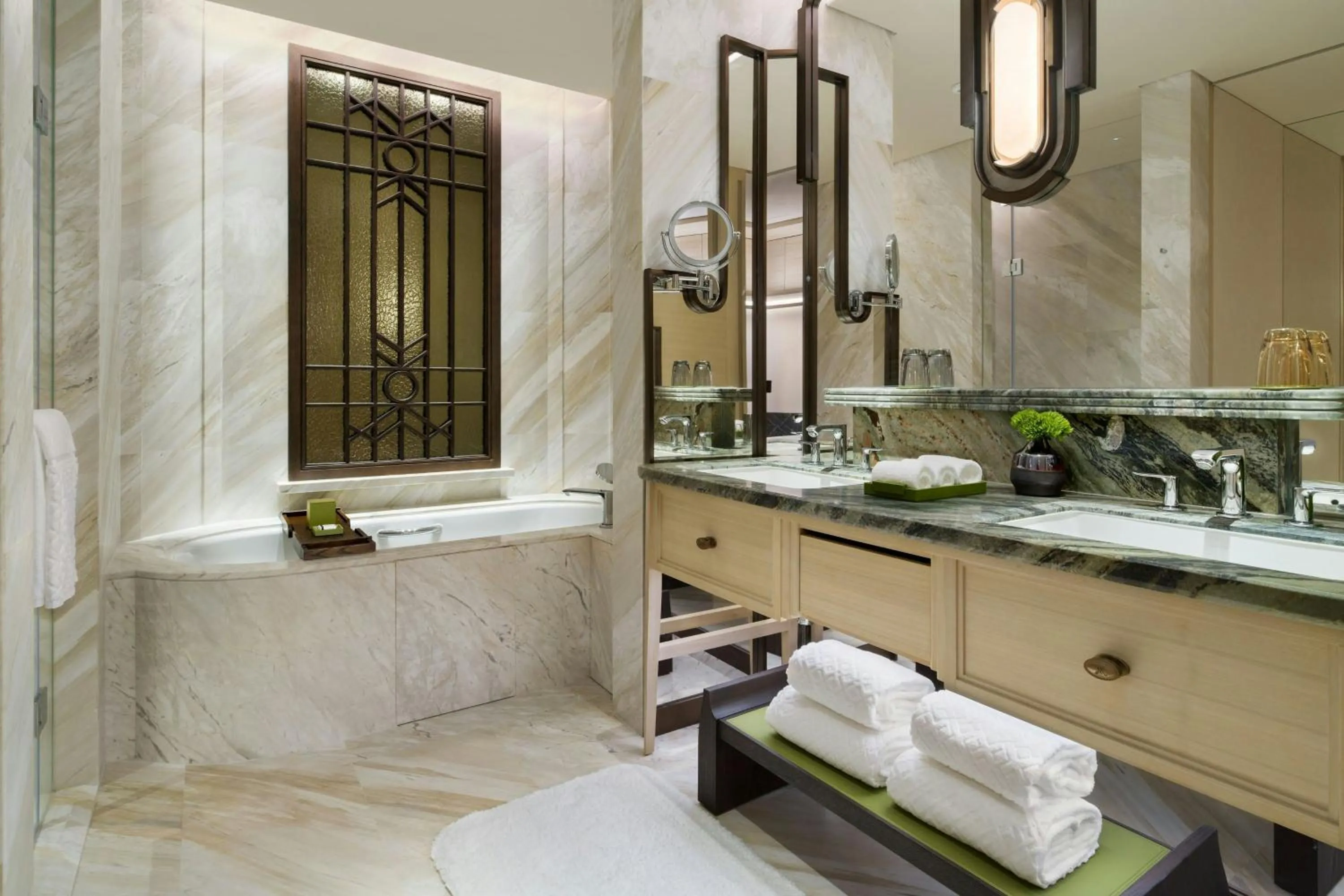 Bathroom in The St. Regis Shenzhen Bao'an