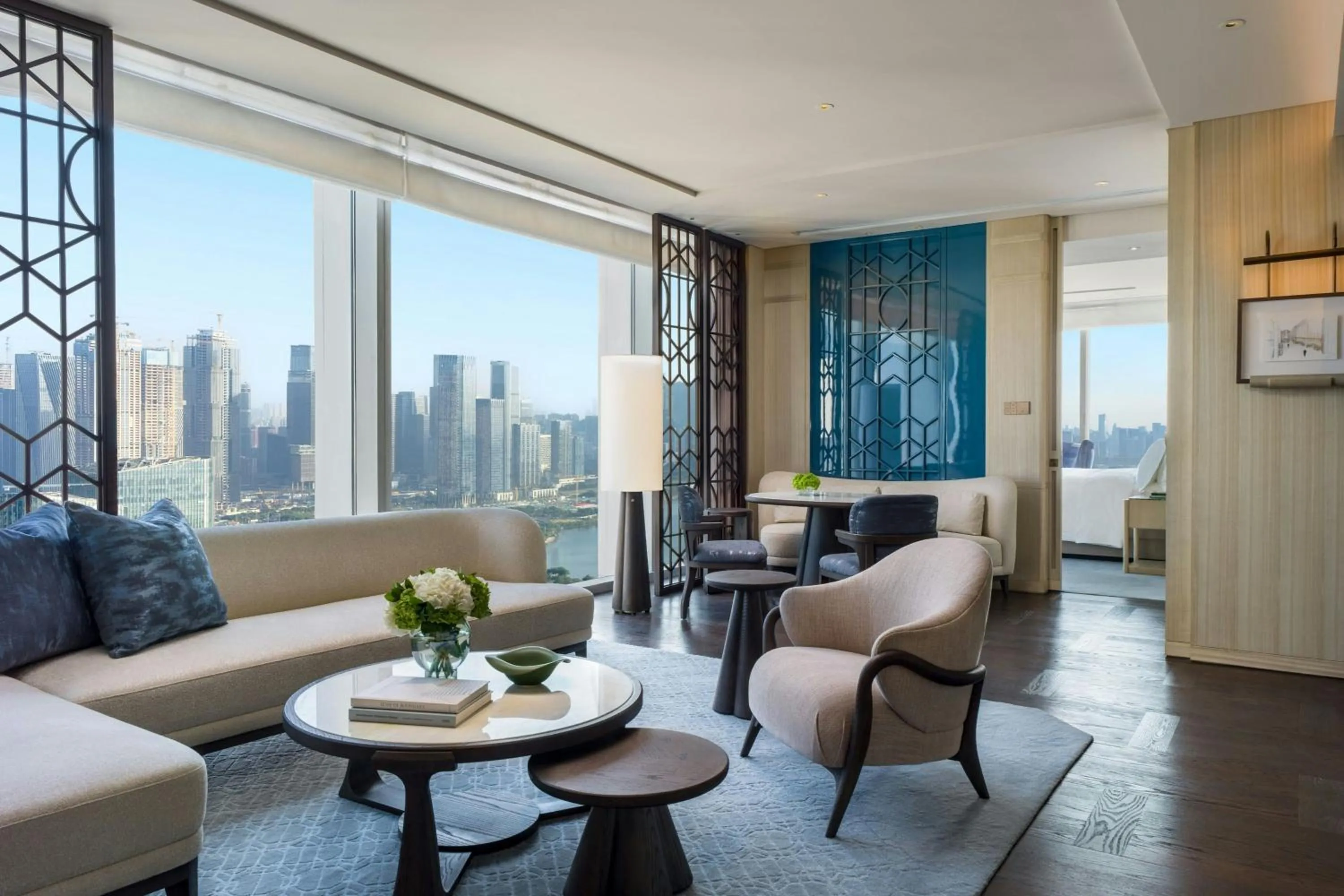 Living room in The St. Regis Shenzhen Bao'an