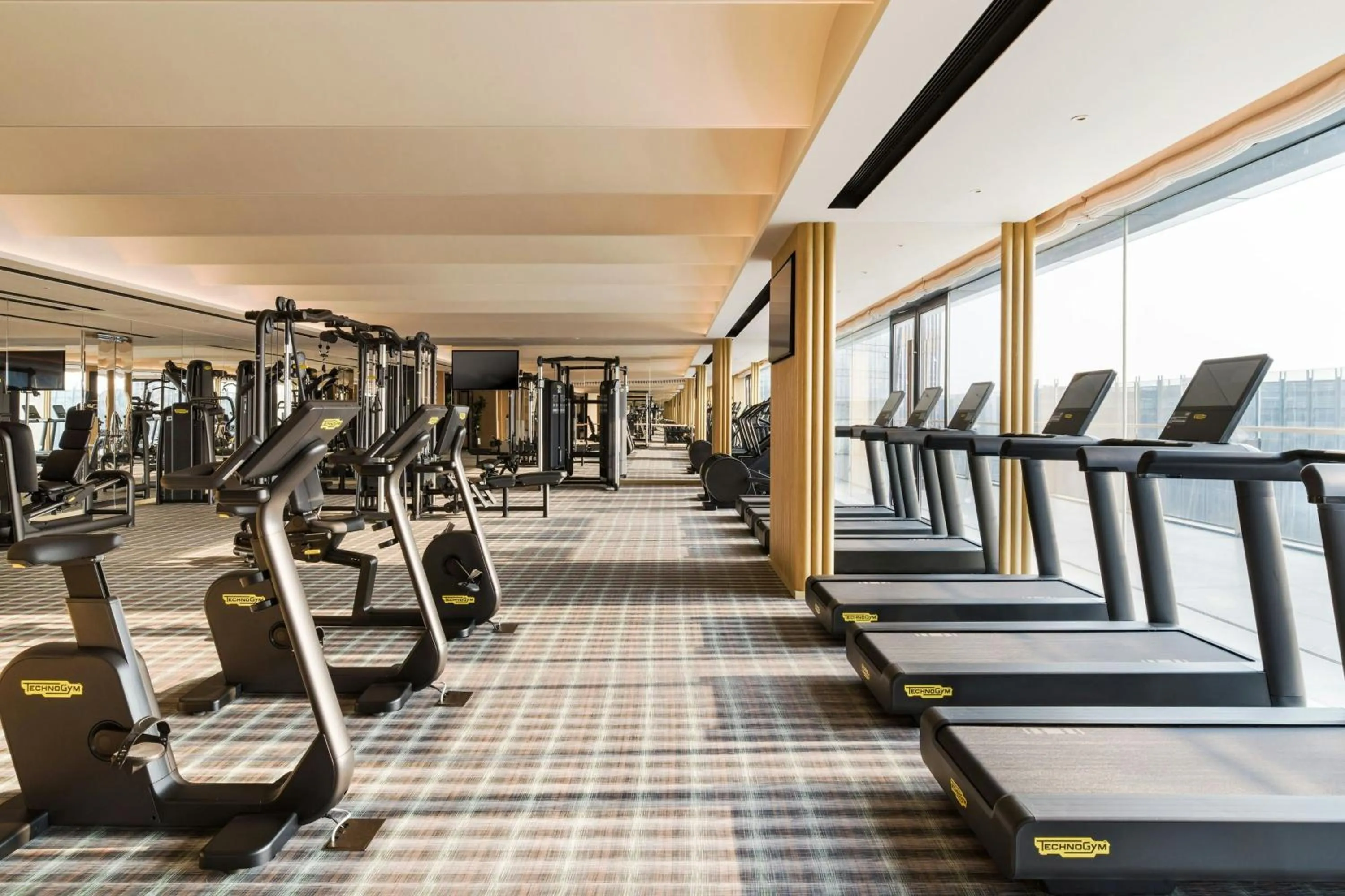 Fitness centre/facilities in The St. Regis Shenzhen Bao'an