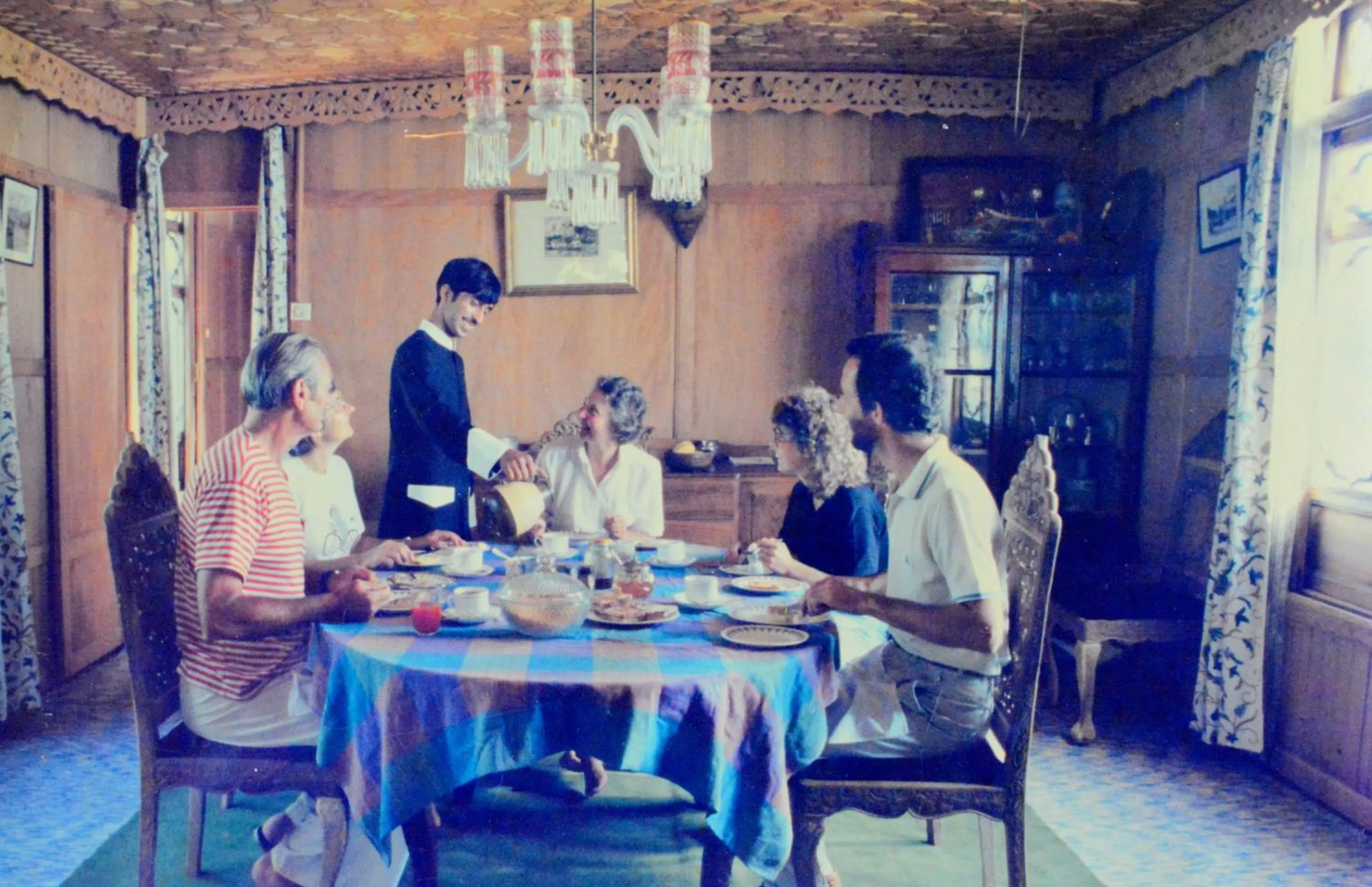 Day in Kings Houseboats