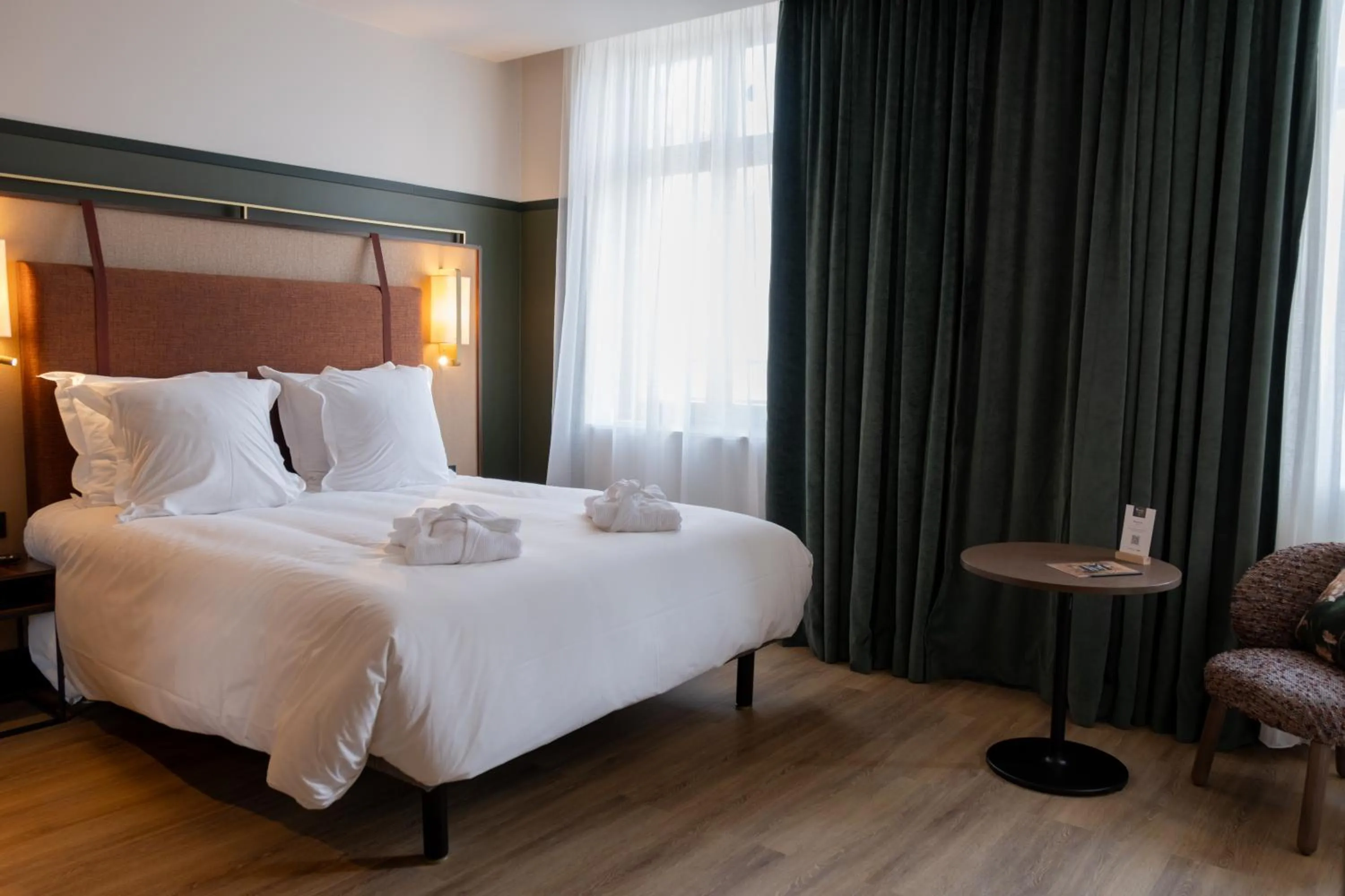 Bed in Hotel & Spa Oceania Lille Les Augustins