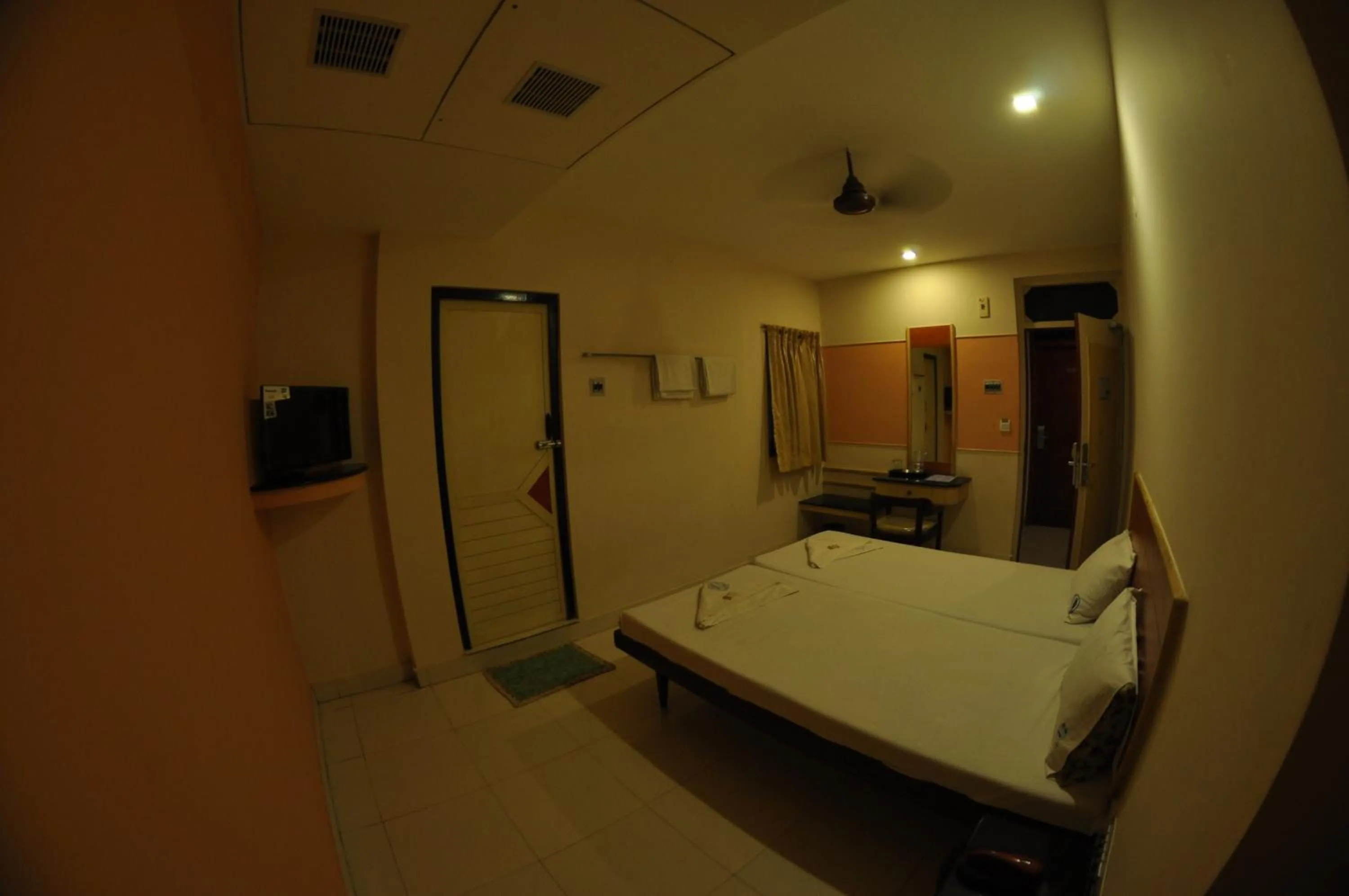 Bedroom, Bed in Vijey Hotels