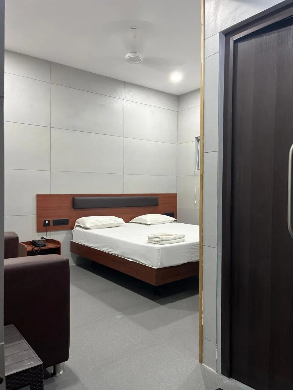 Bedroom, Bed in Vijey Hotels