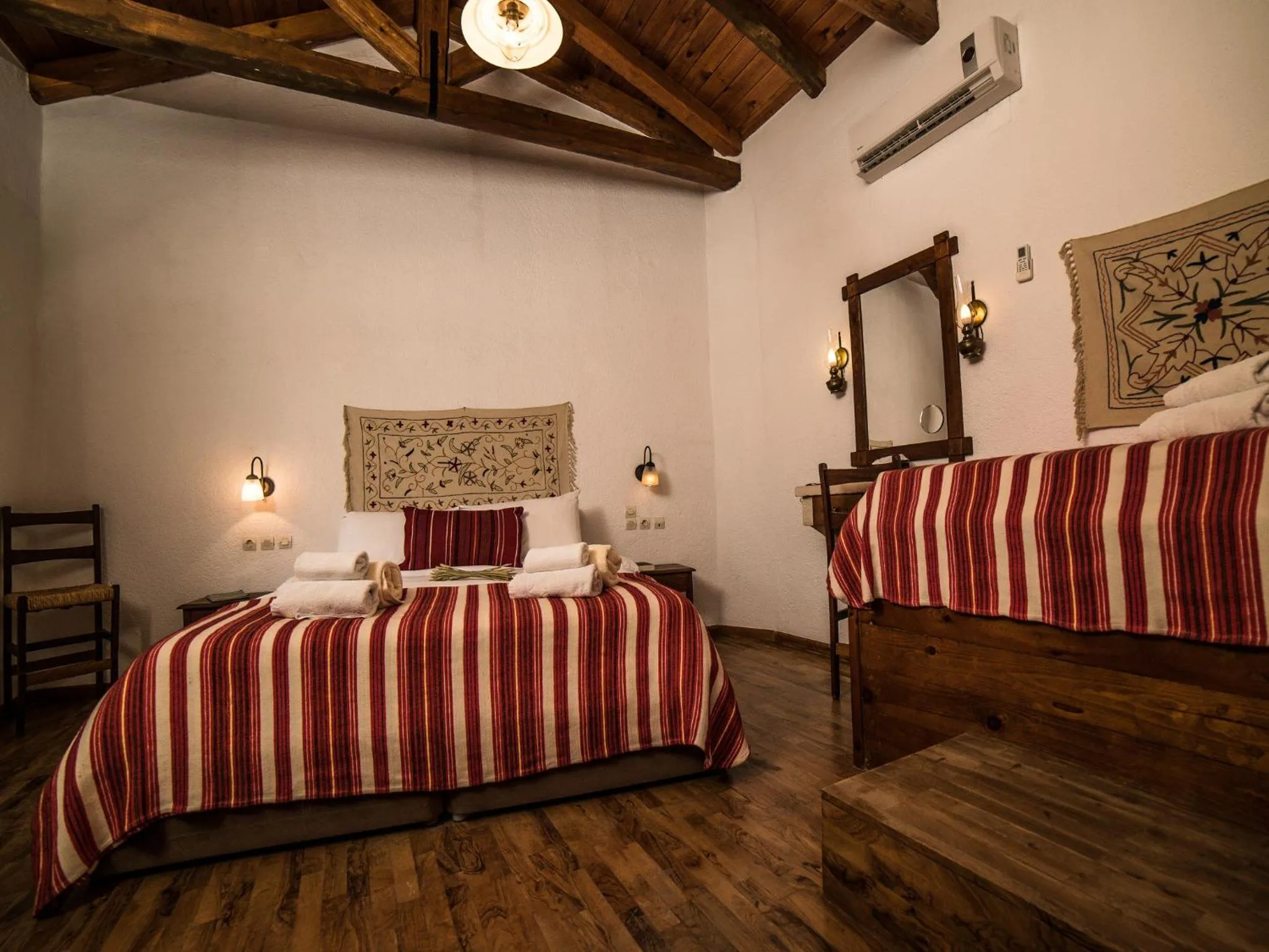 Bedroom, Bed in Villa Archanes