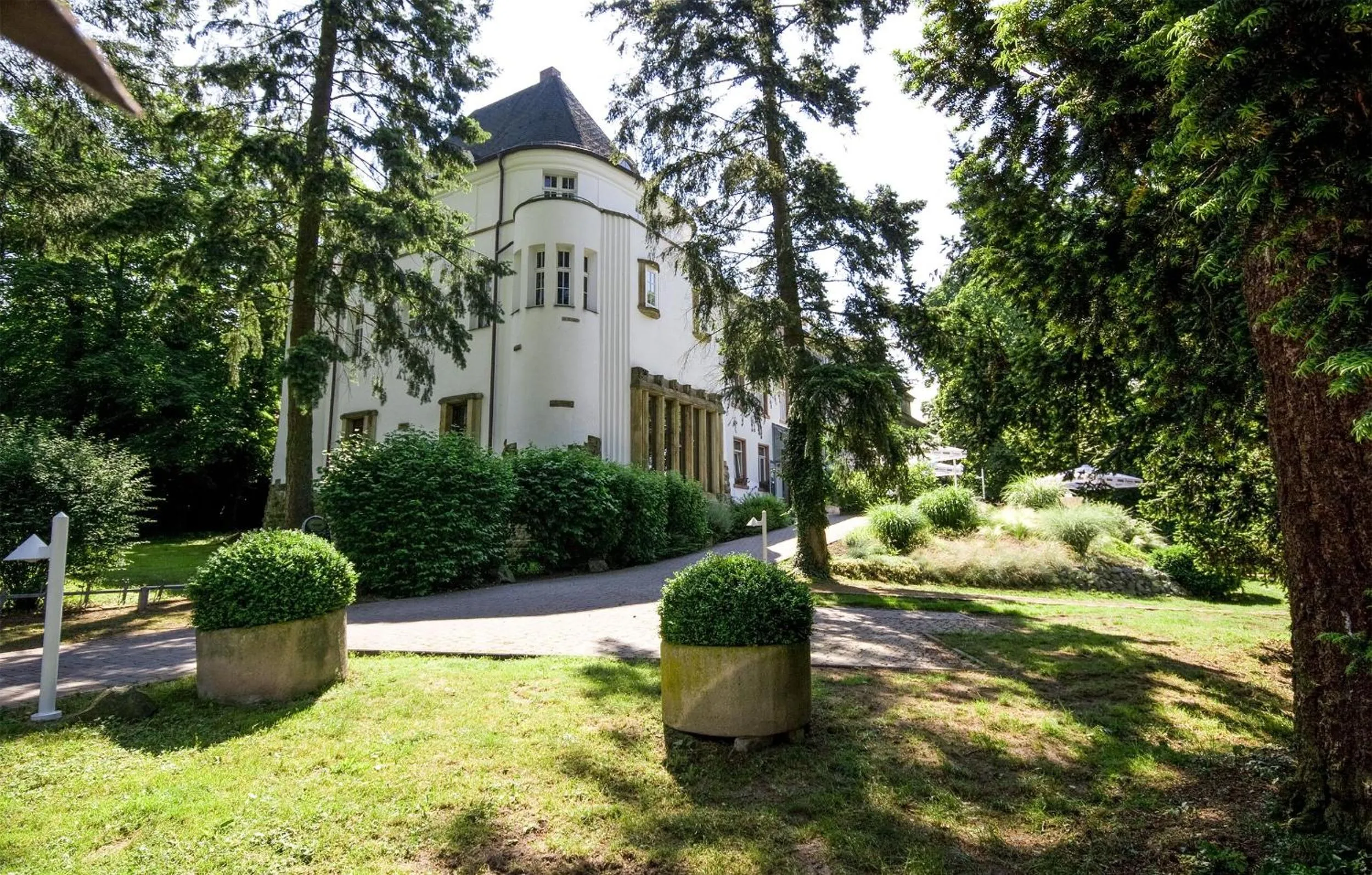 Facade/entrance in Hofgut Dippelshof Hotel- und Restaurant KG