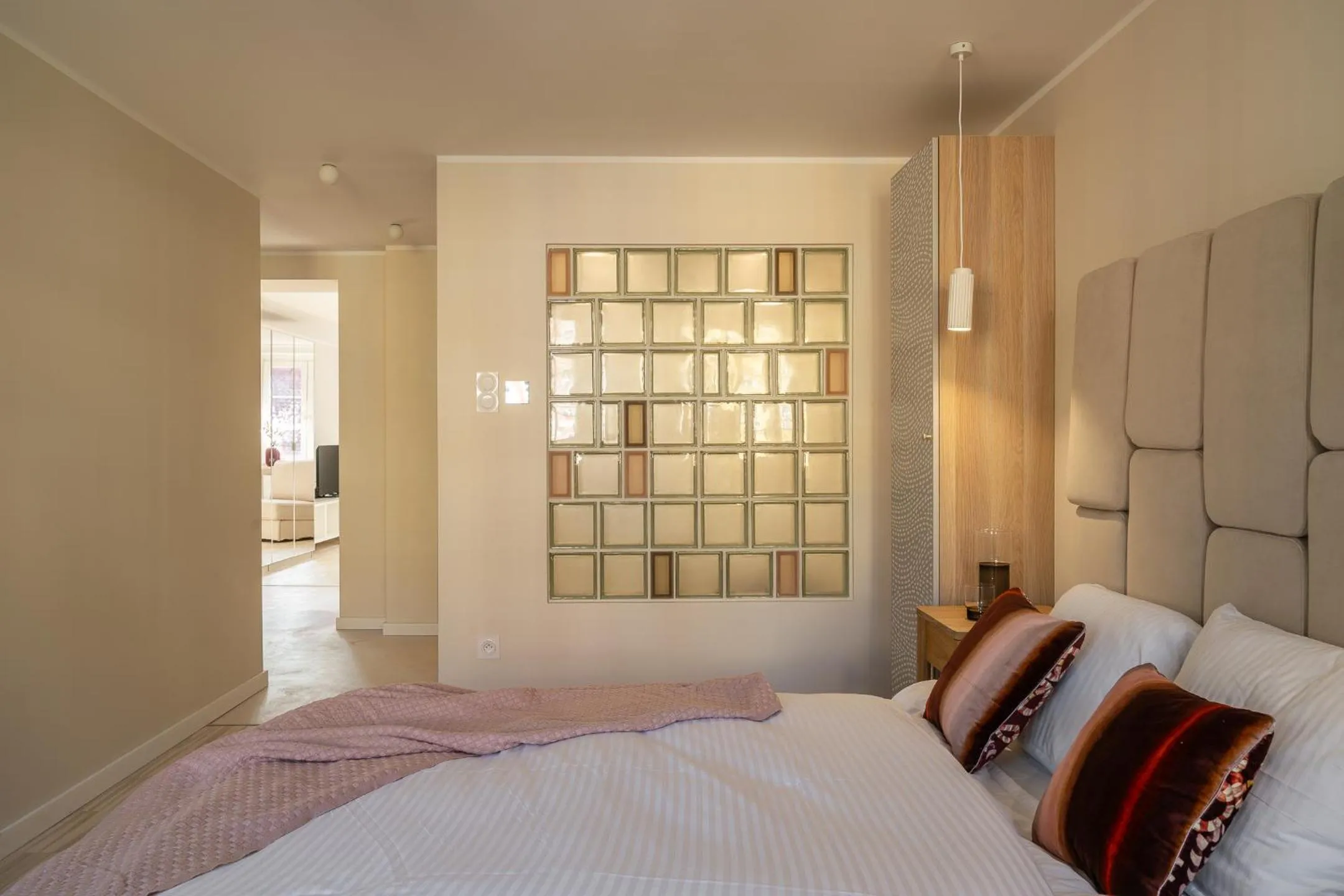 Bed in RentPlanet - Apartamenty Rynek
