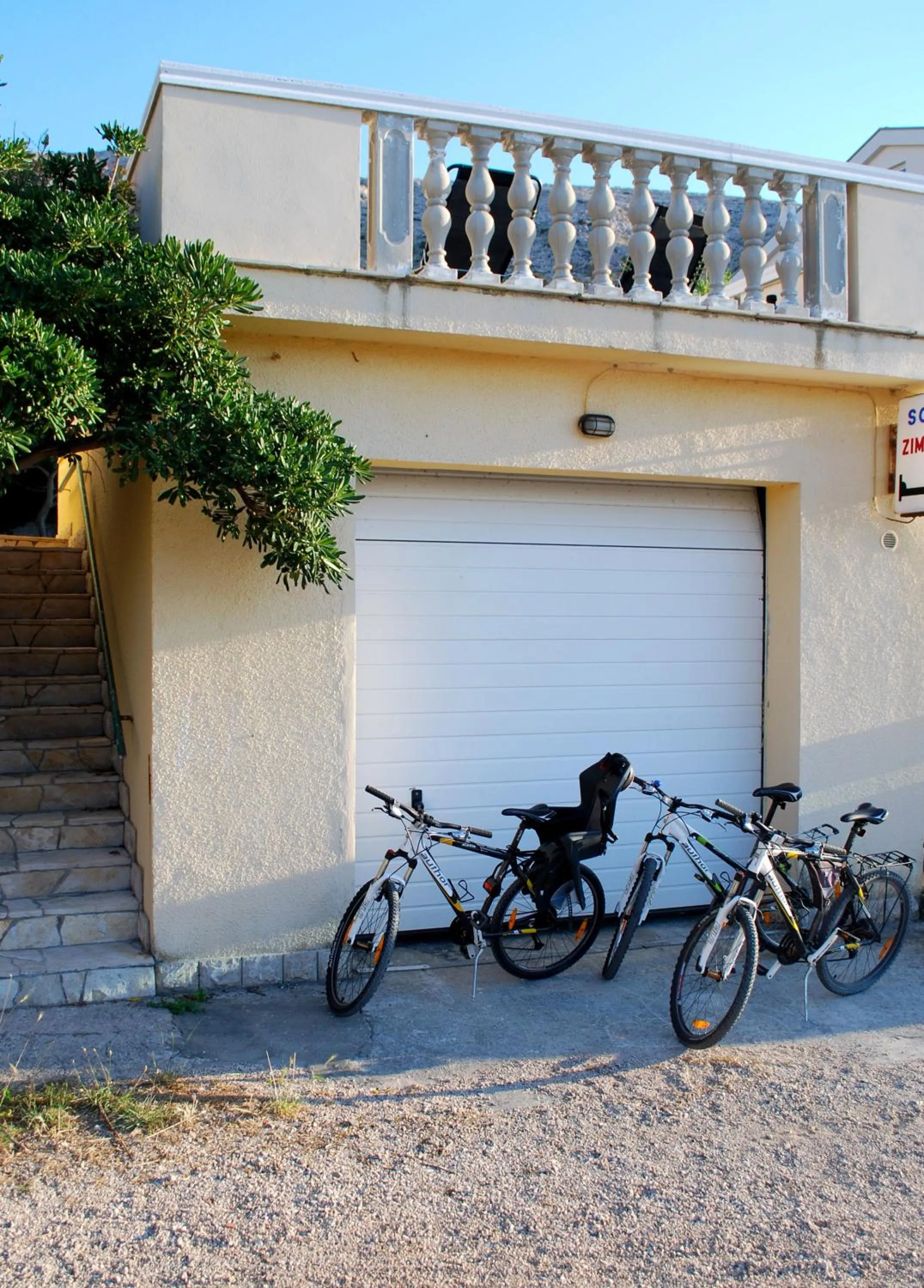 Cycling in Lokunja Bed&Breakfast
