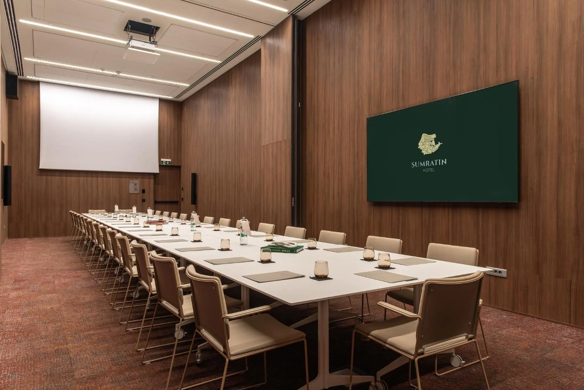 Meeting/conference room in Hotel Sumratin
