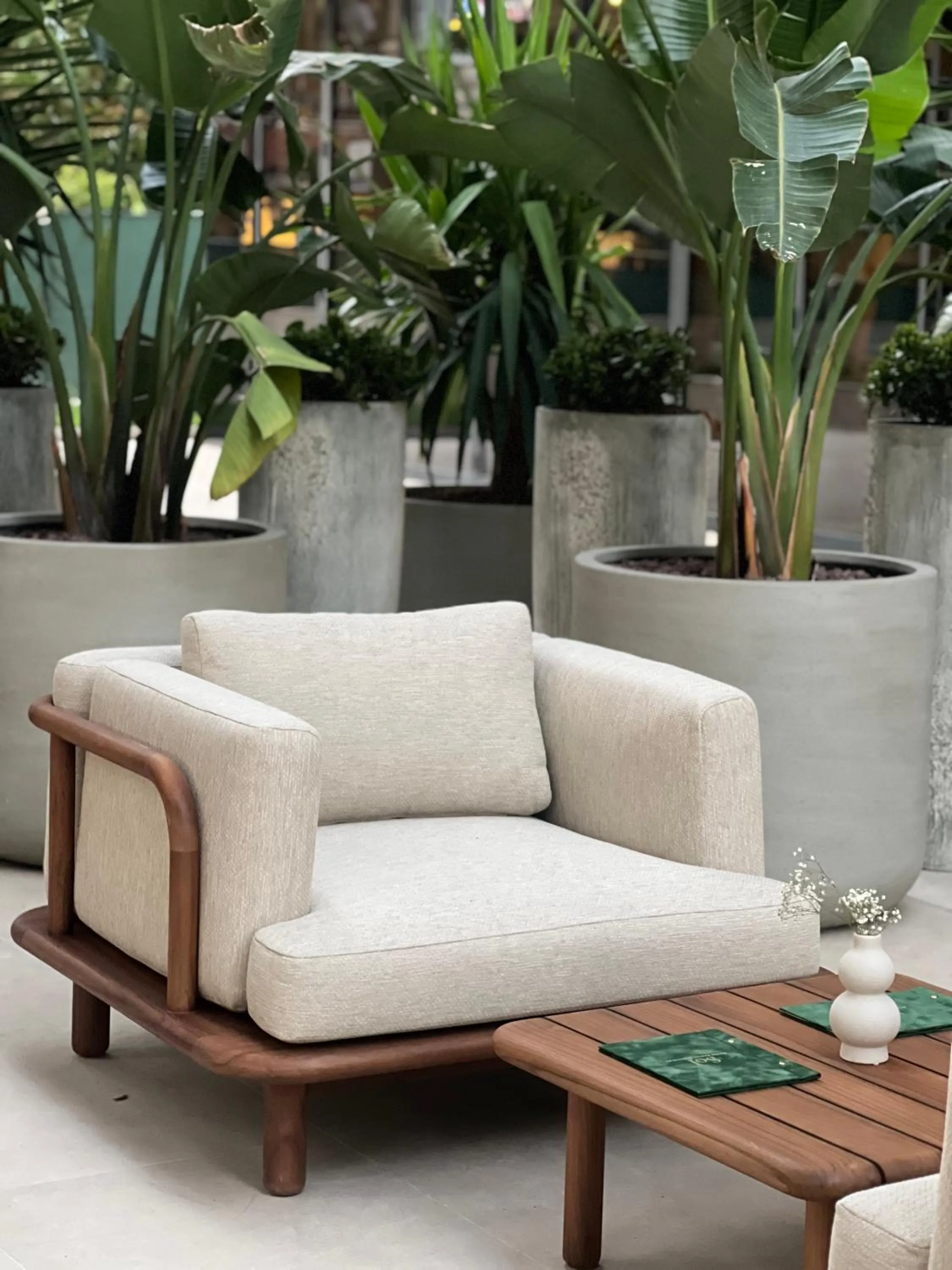 Patio in Hotel Sumratin