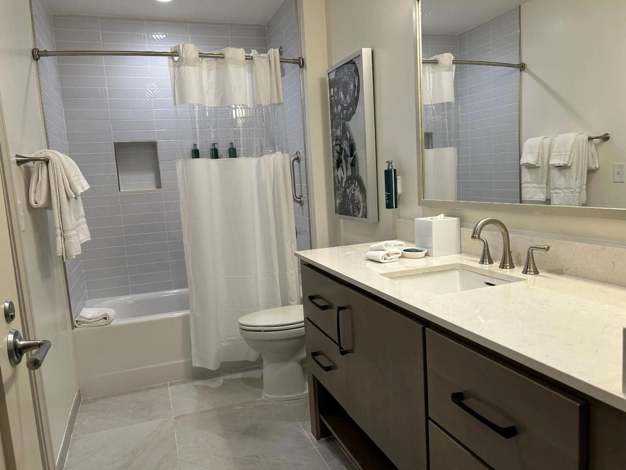 Shower in Hilton Vacation Club Mill Springs Lodge Pigeon Forge