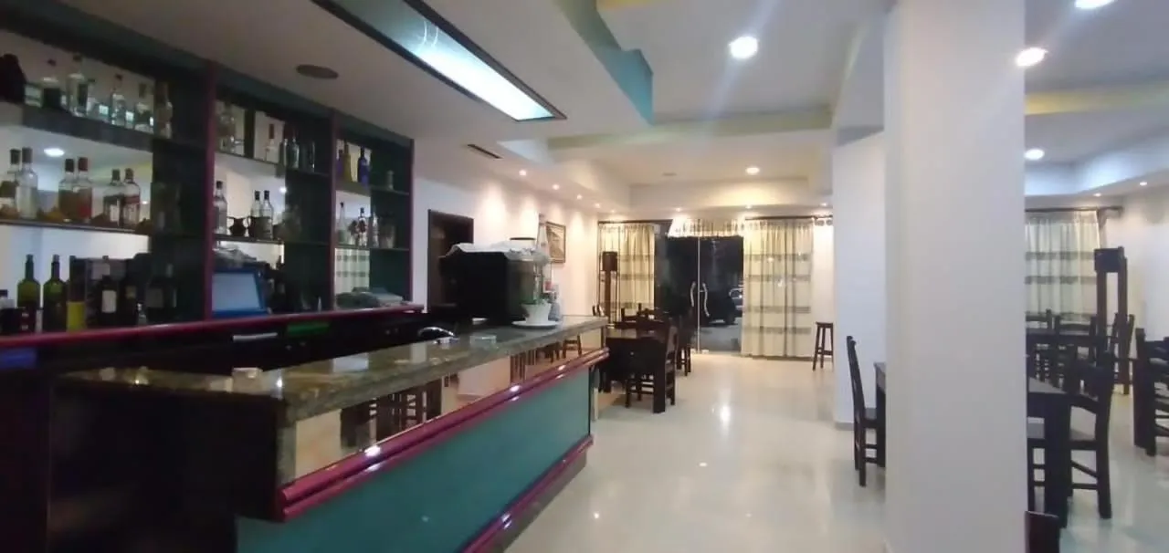 Restaurant/places to eat in Hotel Edland