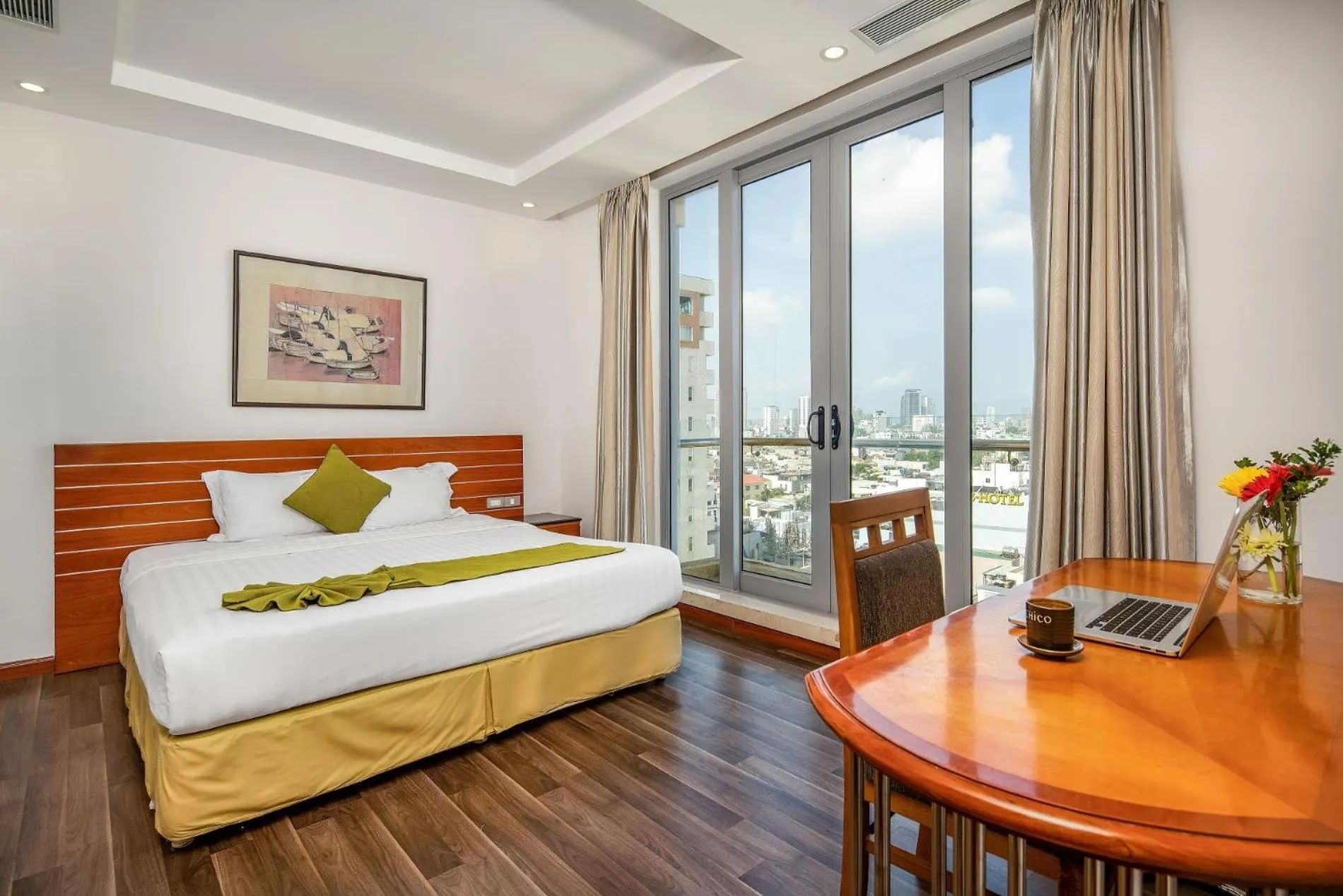 Bed in Richico Apartments And Hotel