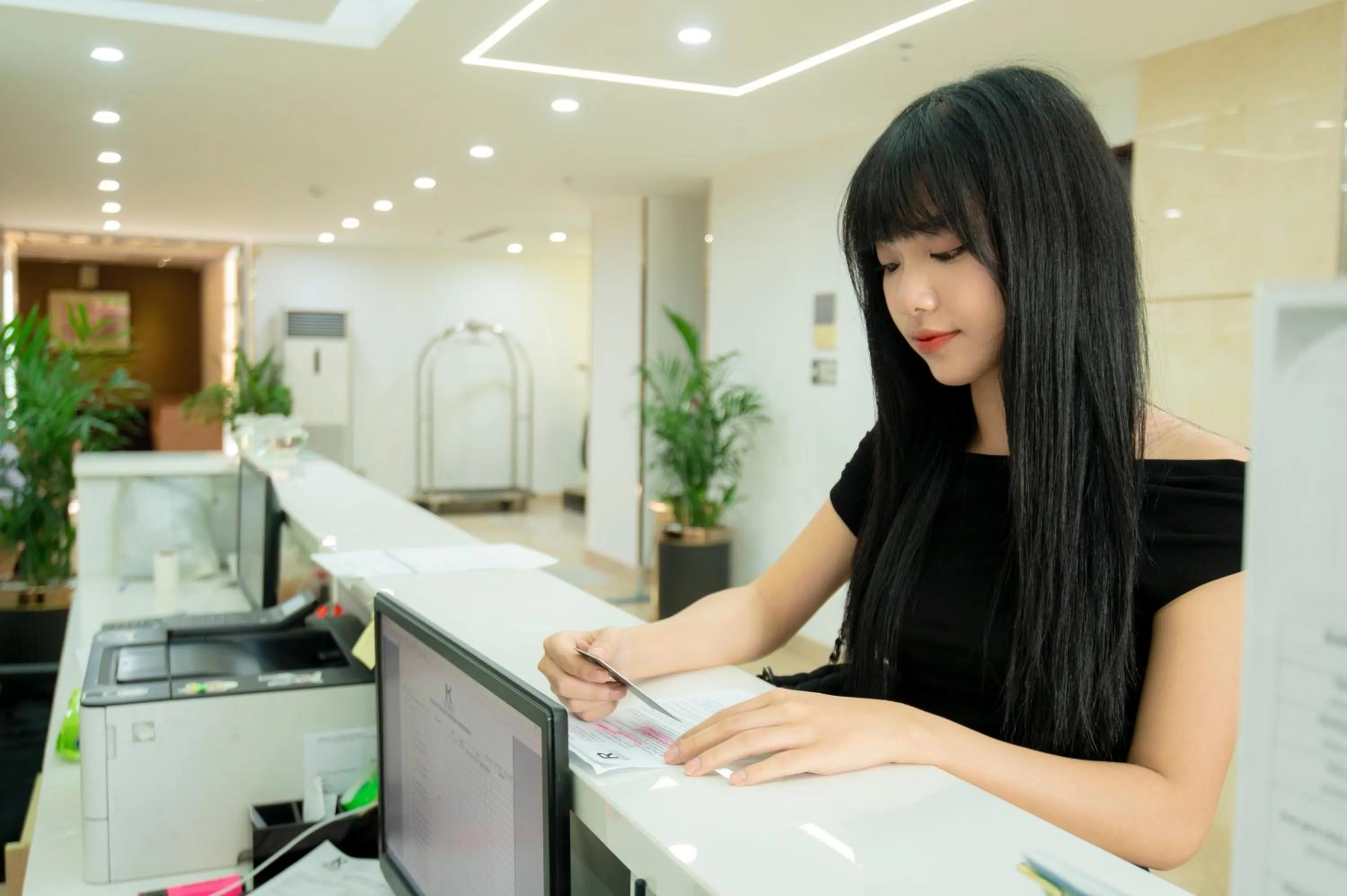 Communal lounge/ TV room in Richico Apartments And Hotel