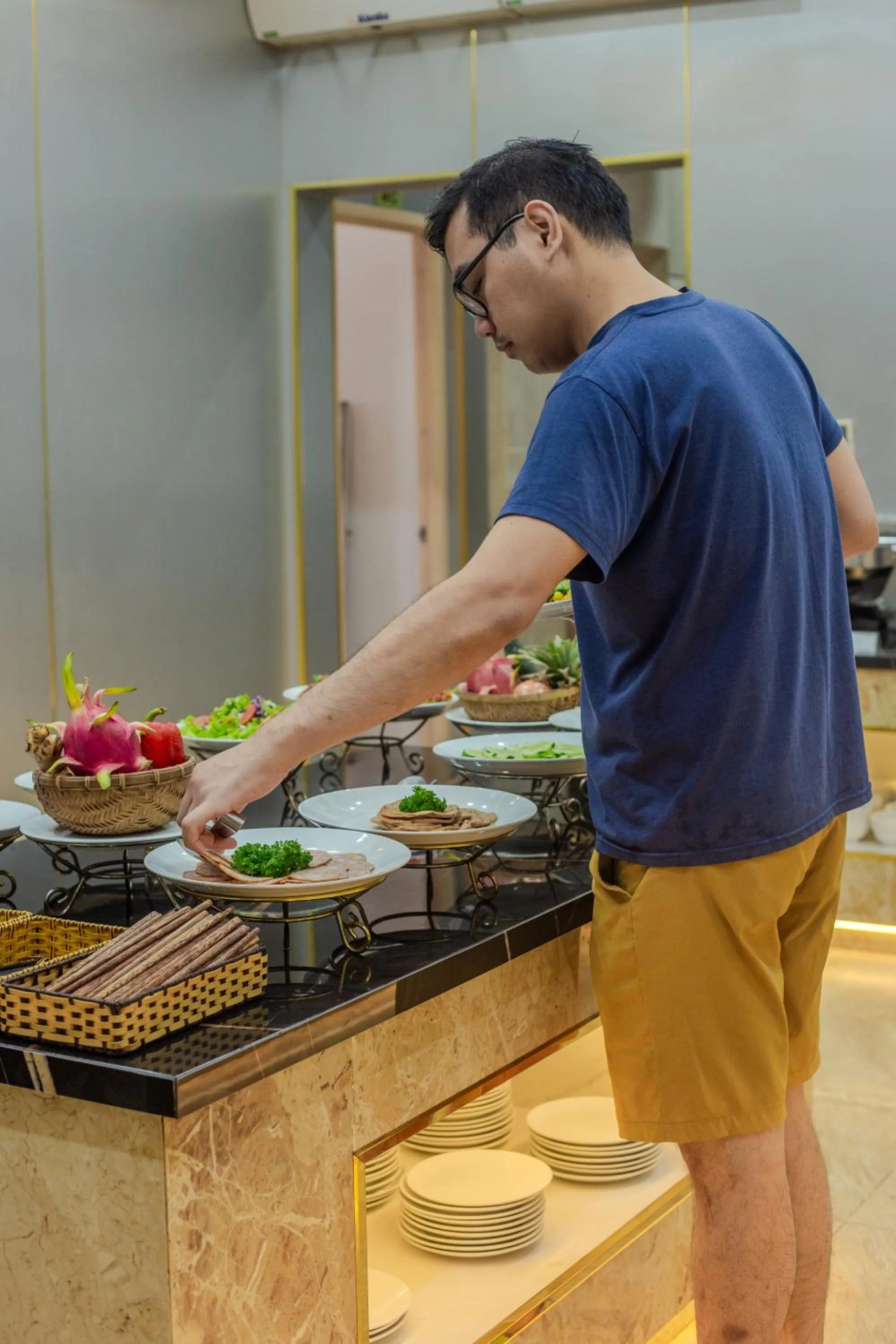 Food and drinks in Richico Apartments And Hotel