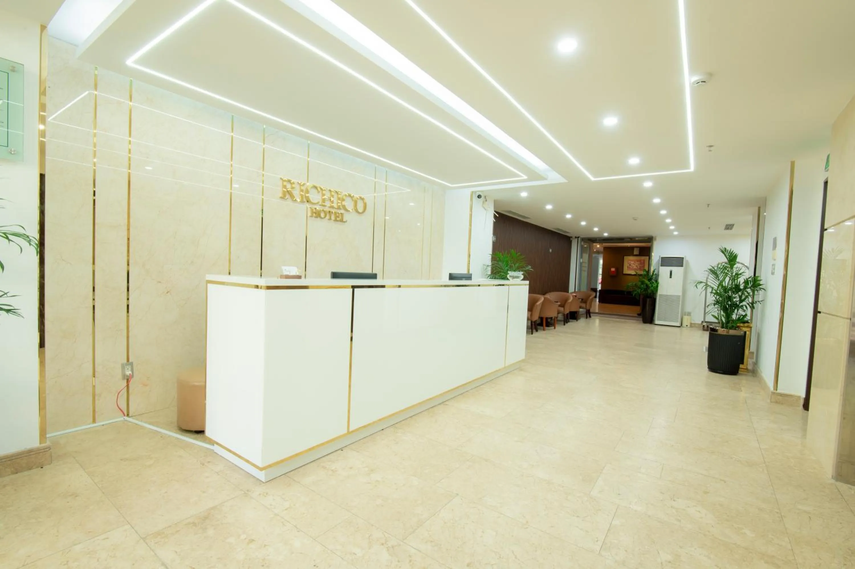 Communal lounge/ TV room in Richico Apartments And Hotel