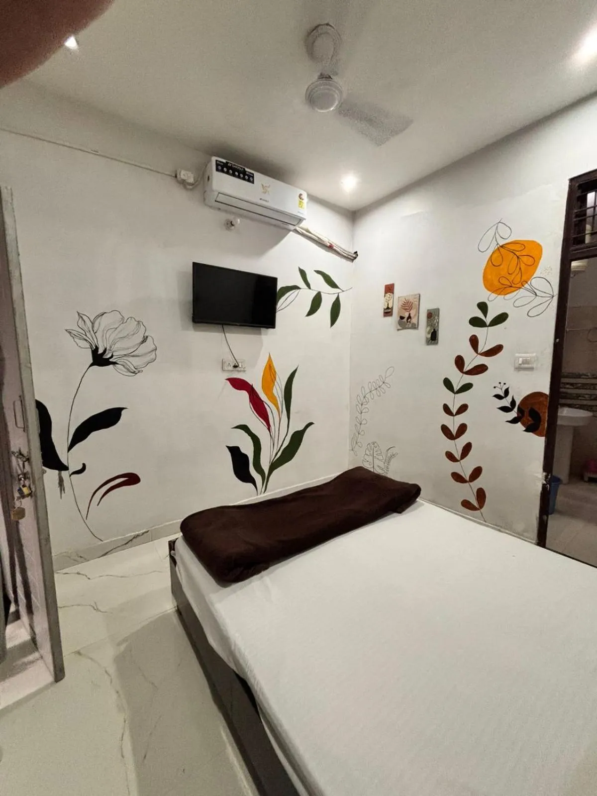 Bed in OLT Hostel Rishikesh