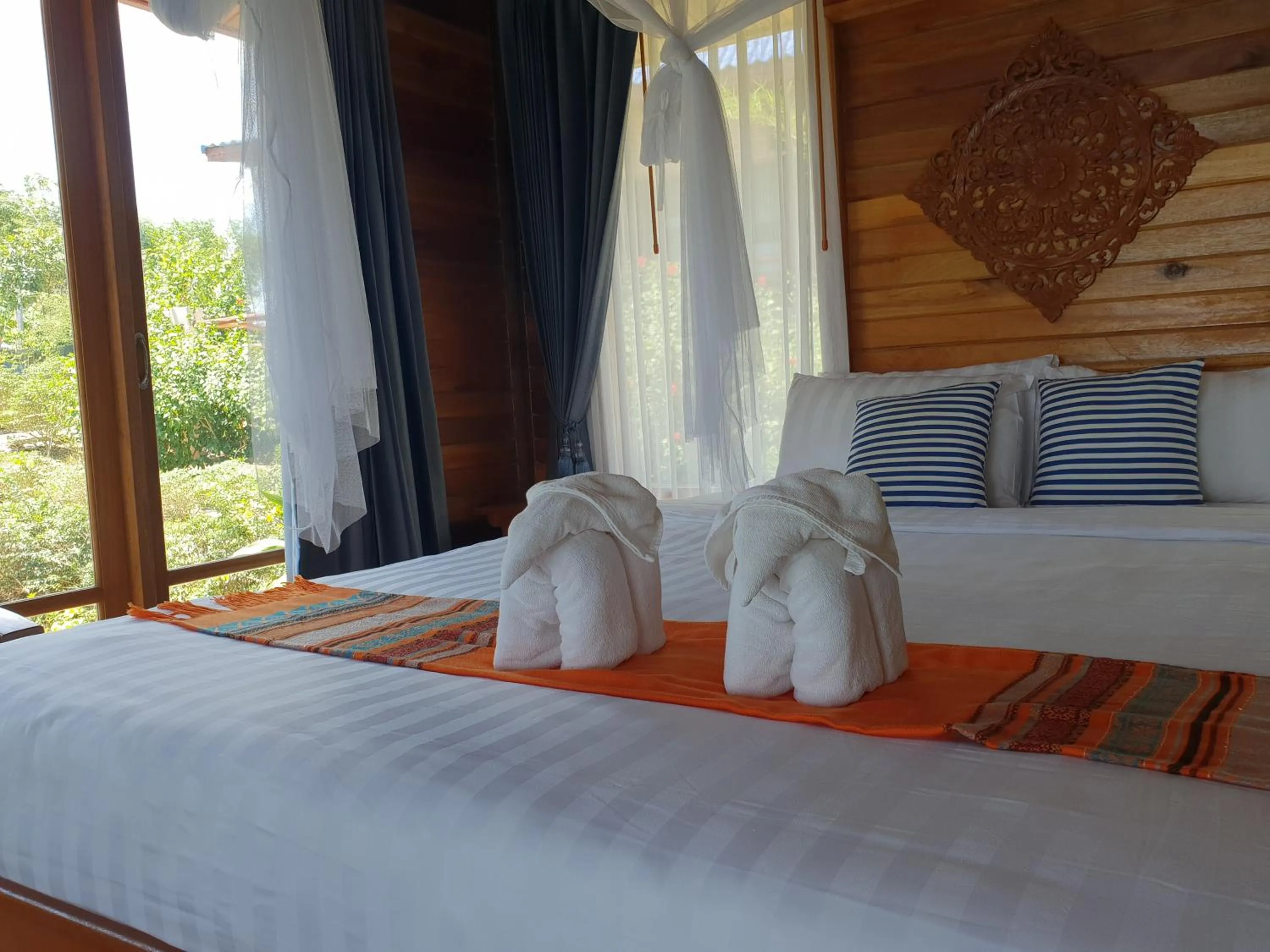 Bed in Esmeralda View Resort - SHA Extra Plus