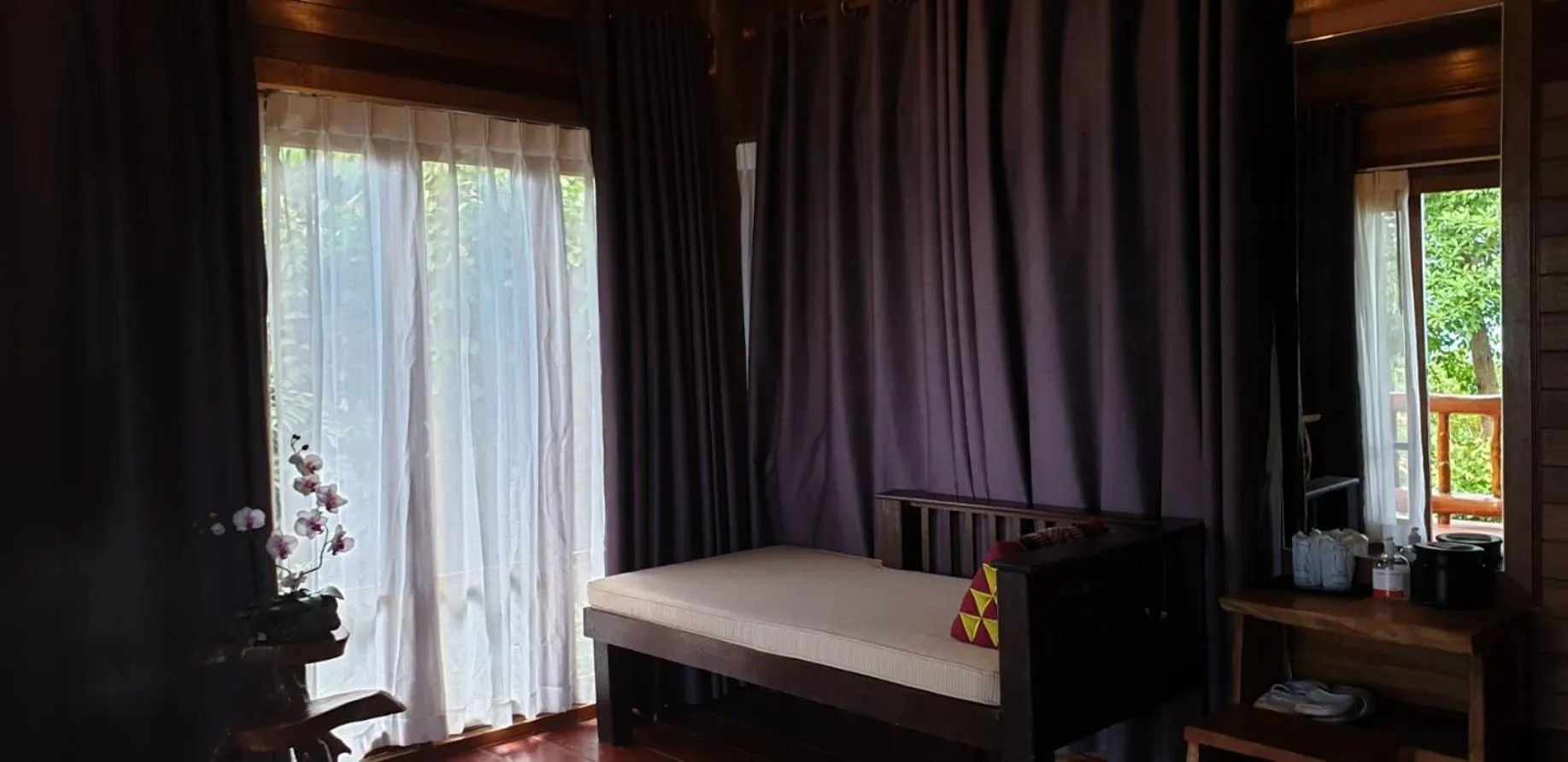 Bed in Esmeralda View Resort - SHA Extra Plus