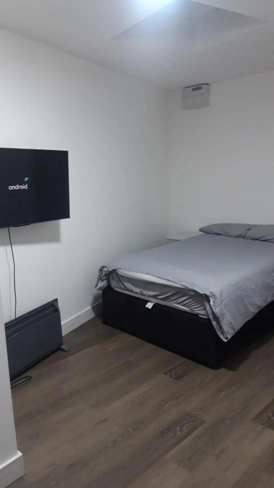 Bed in DON VALLEY ARENA APPARTMENTs