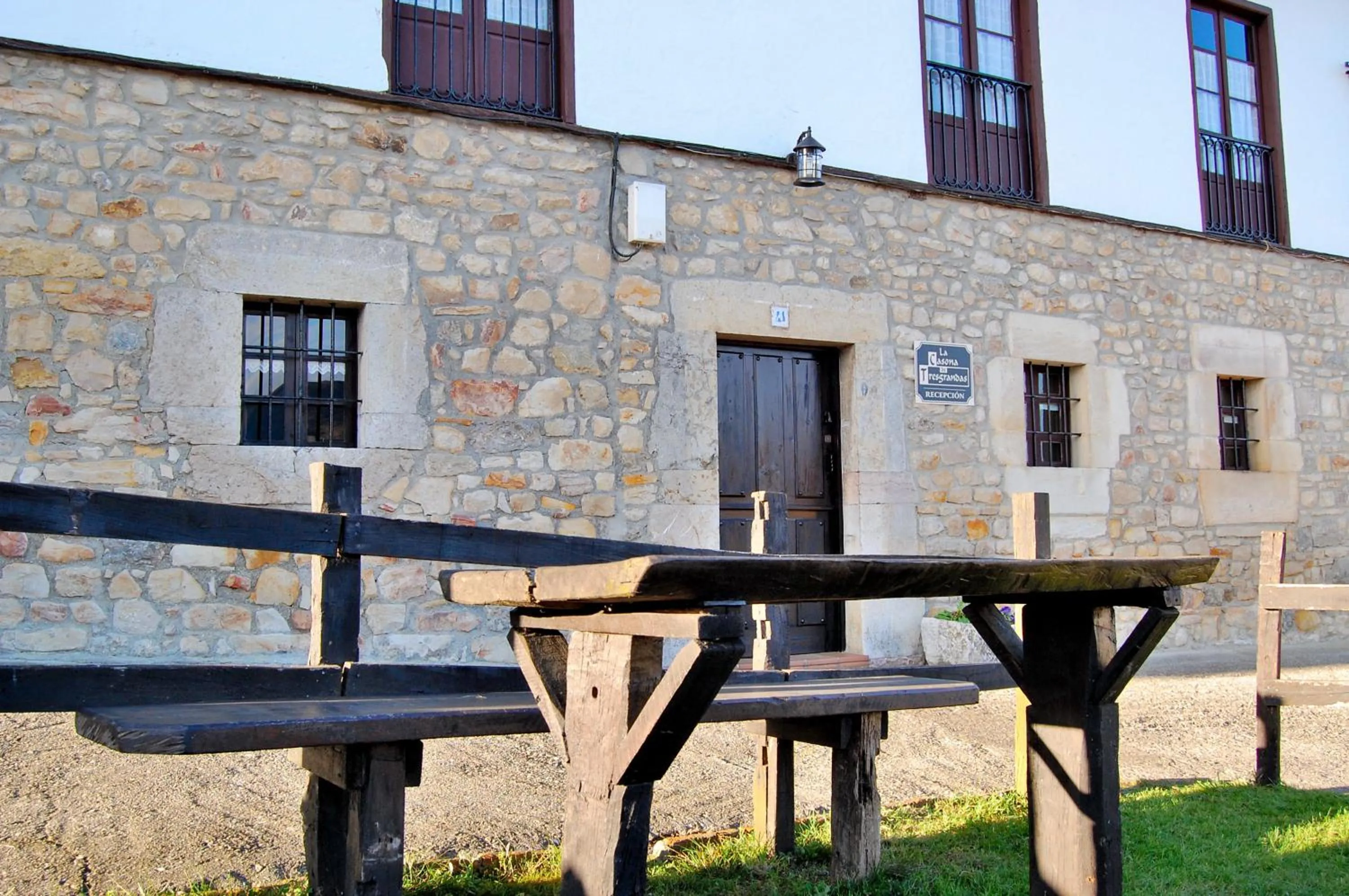 Facade/entrance in La Casona de Tresgrandas