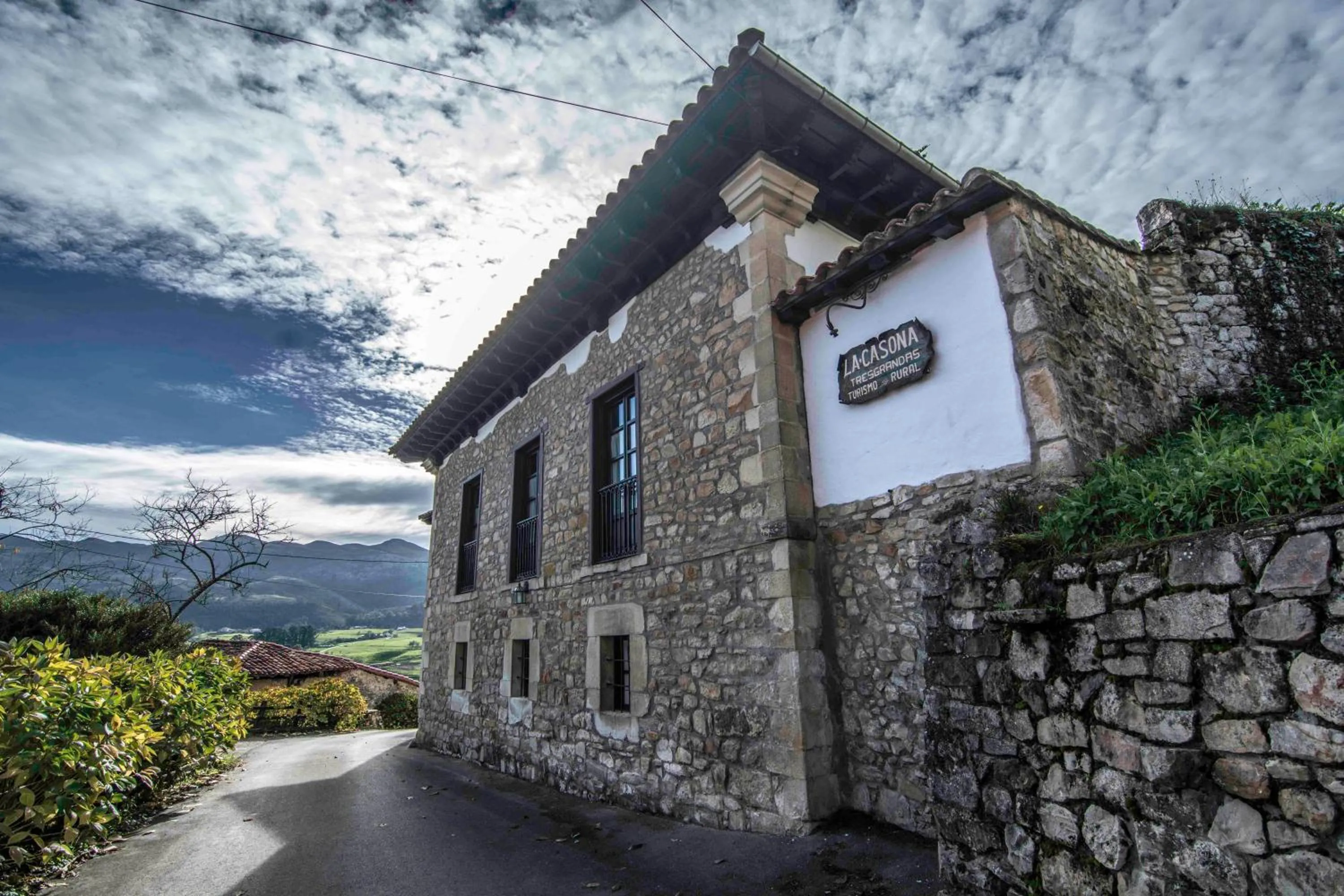 Property building in La Casona de Tresgrandas